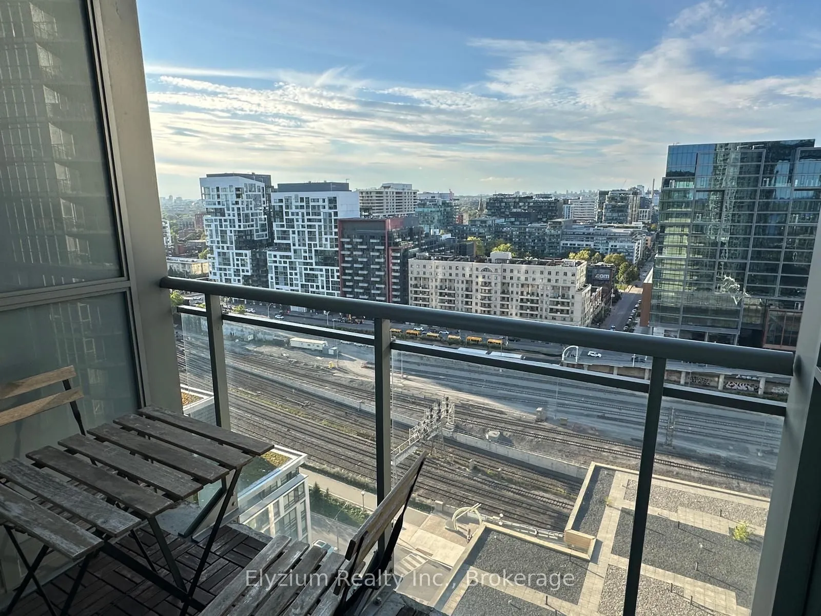 151 Dan Leckie Way, #2207