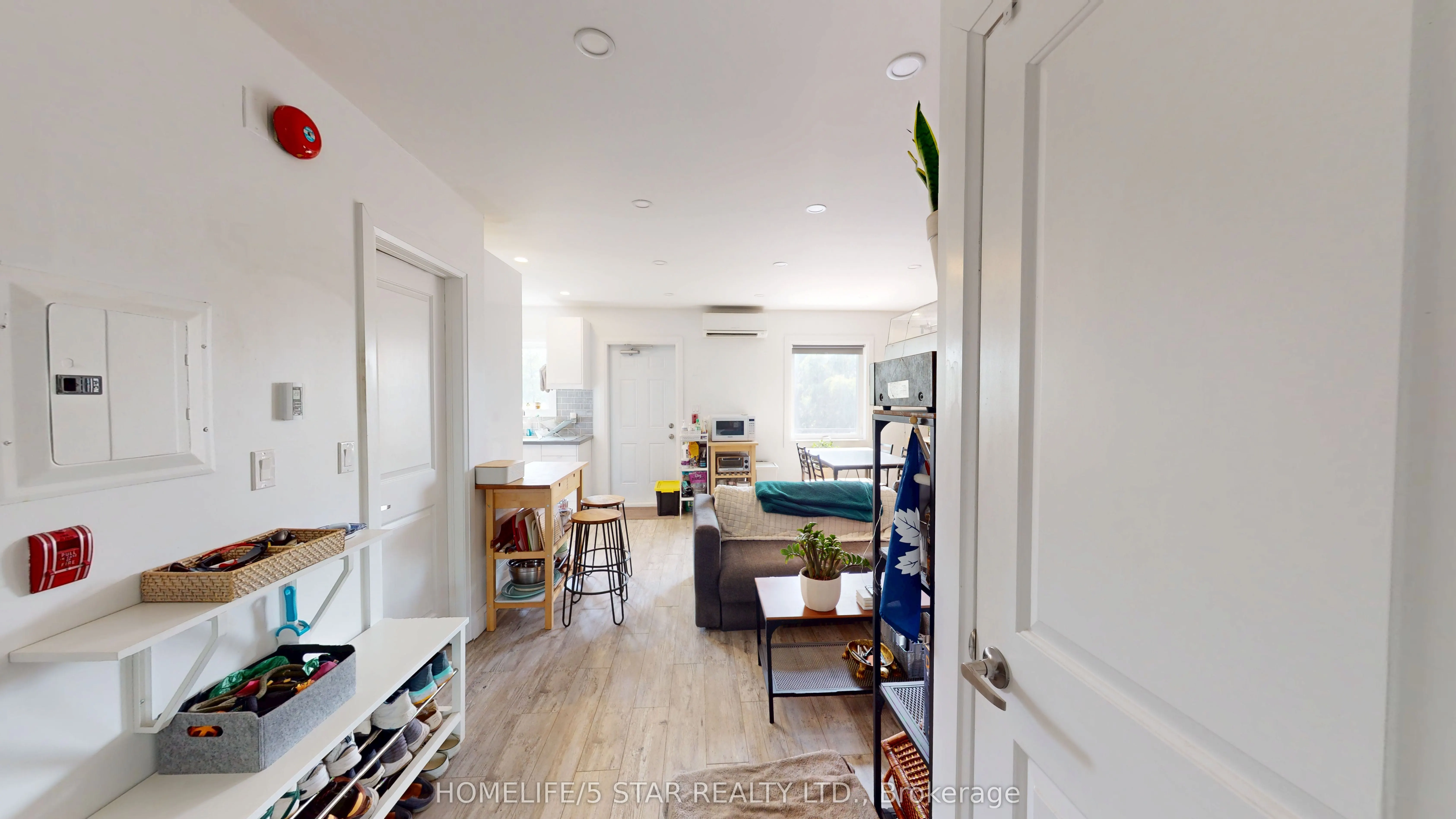 45 Dewson Street, #Apt 3