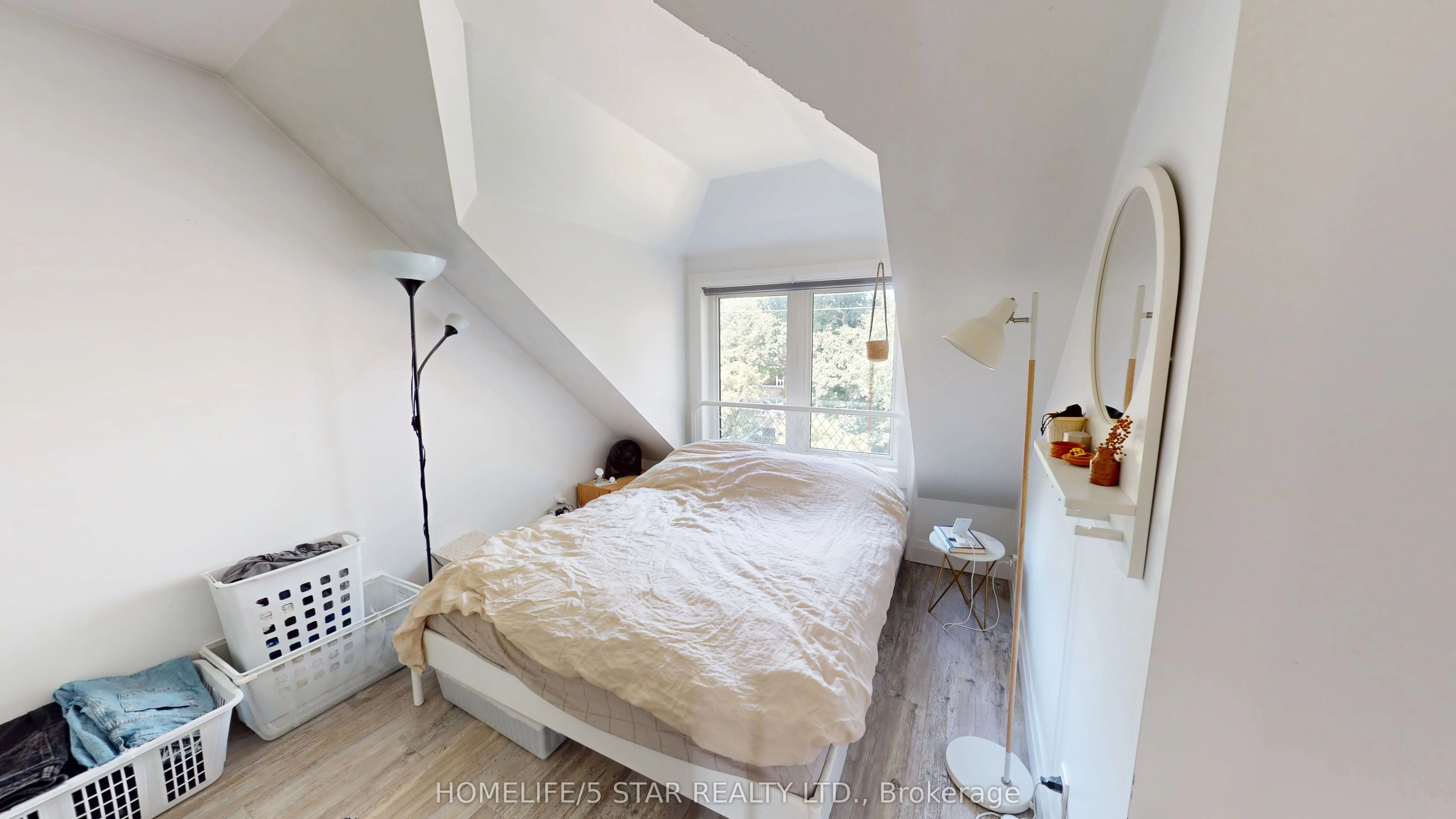 45 Dewson Street, #Apt 3