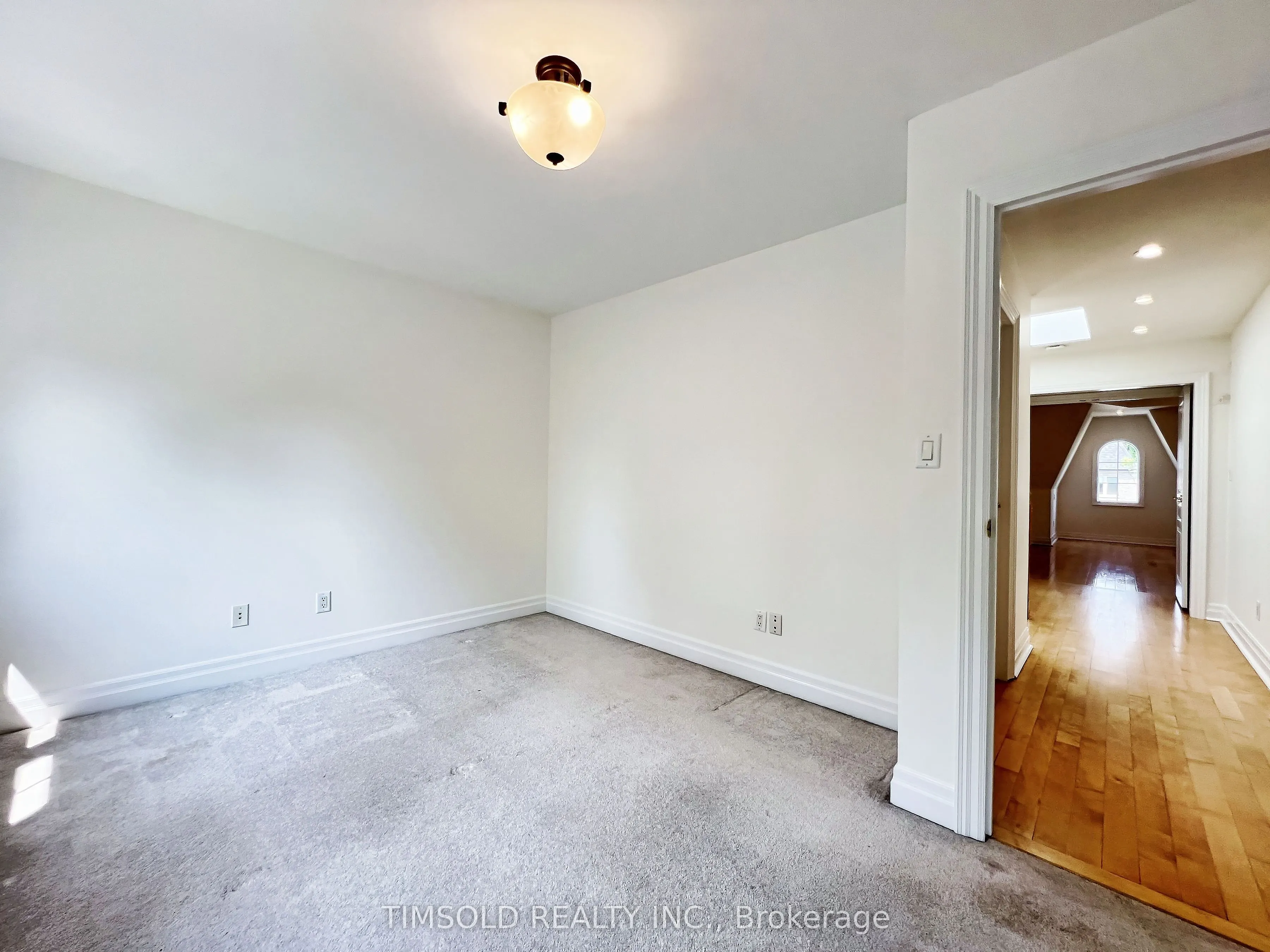 507 Broadway Avenue