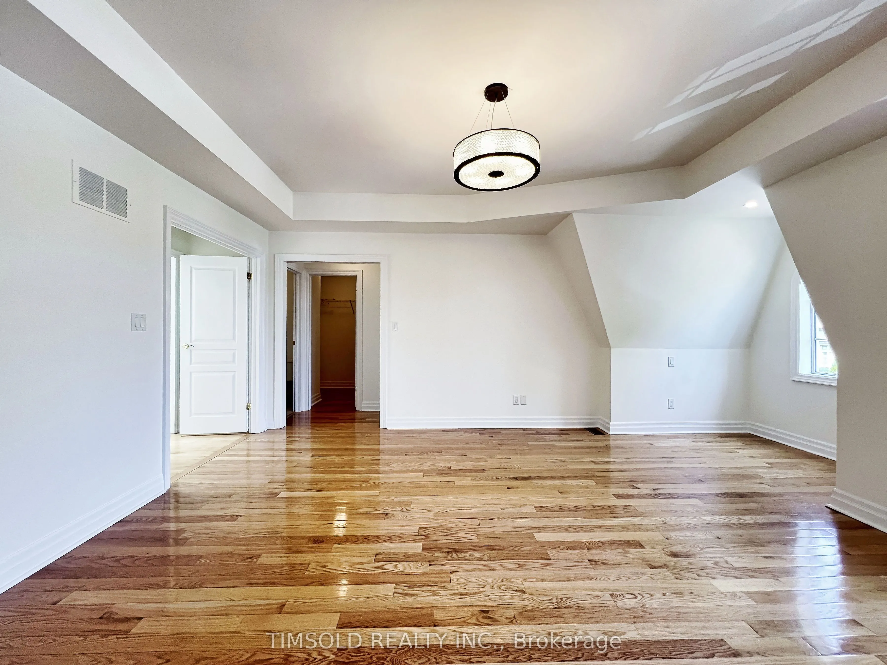507 Broadway Avenue
