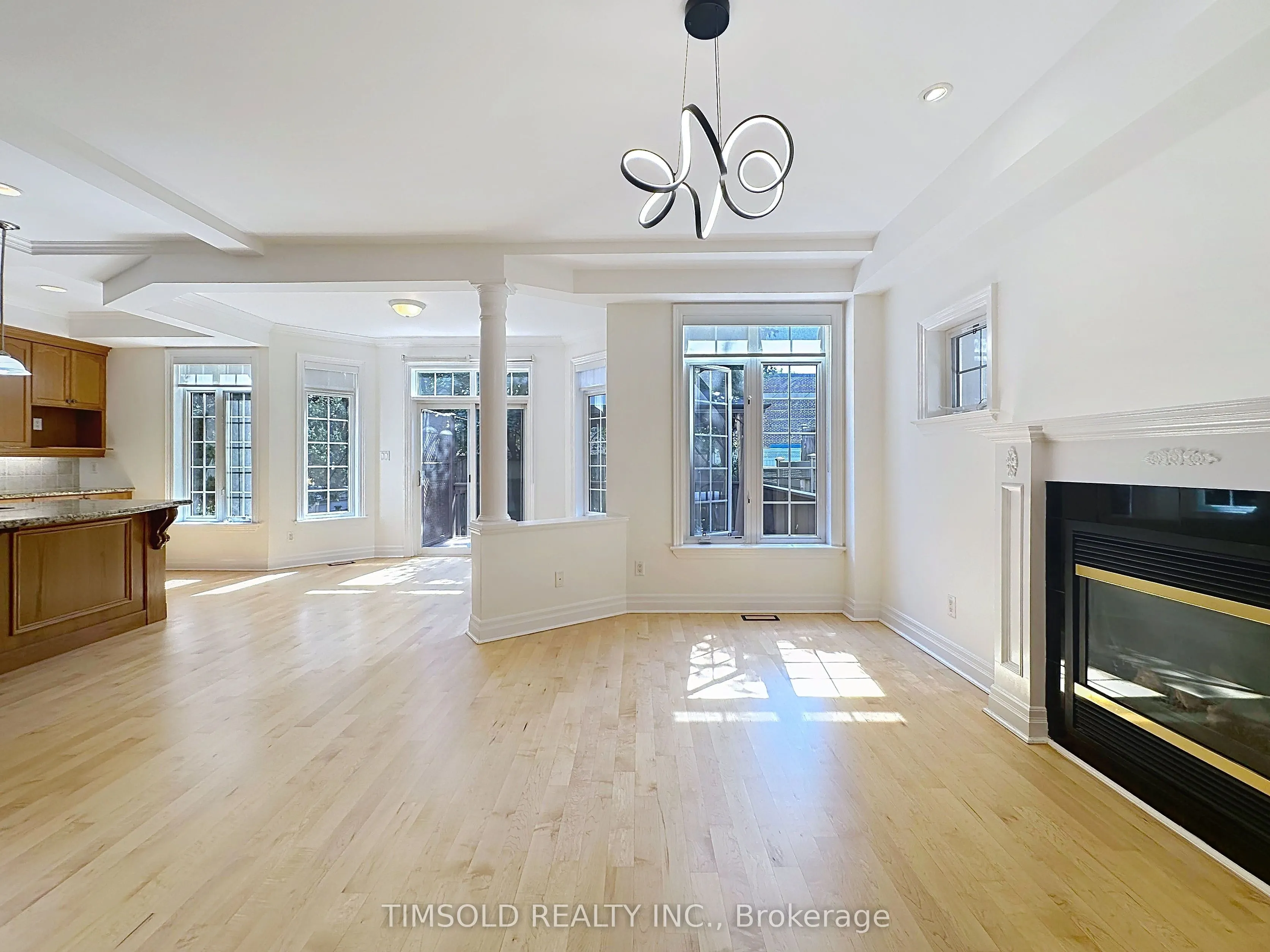 507 Broadway Avenue