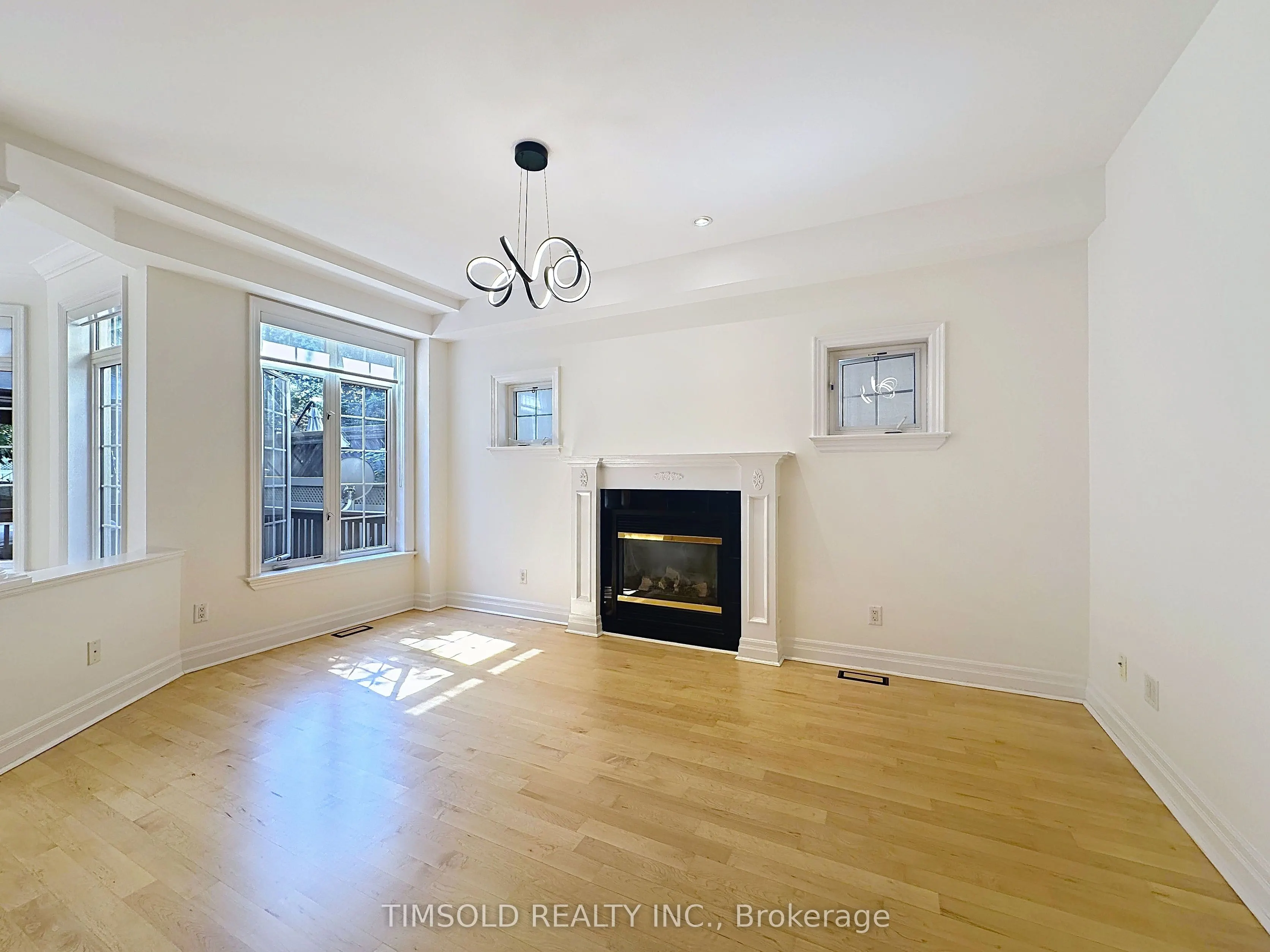 507 Broadway Avenue