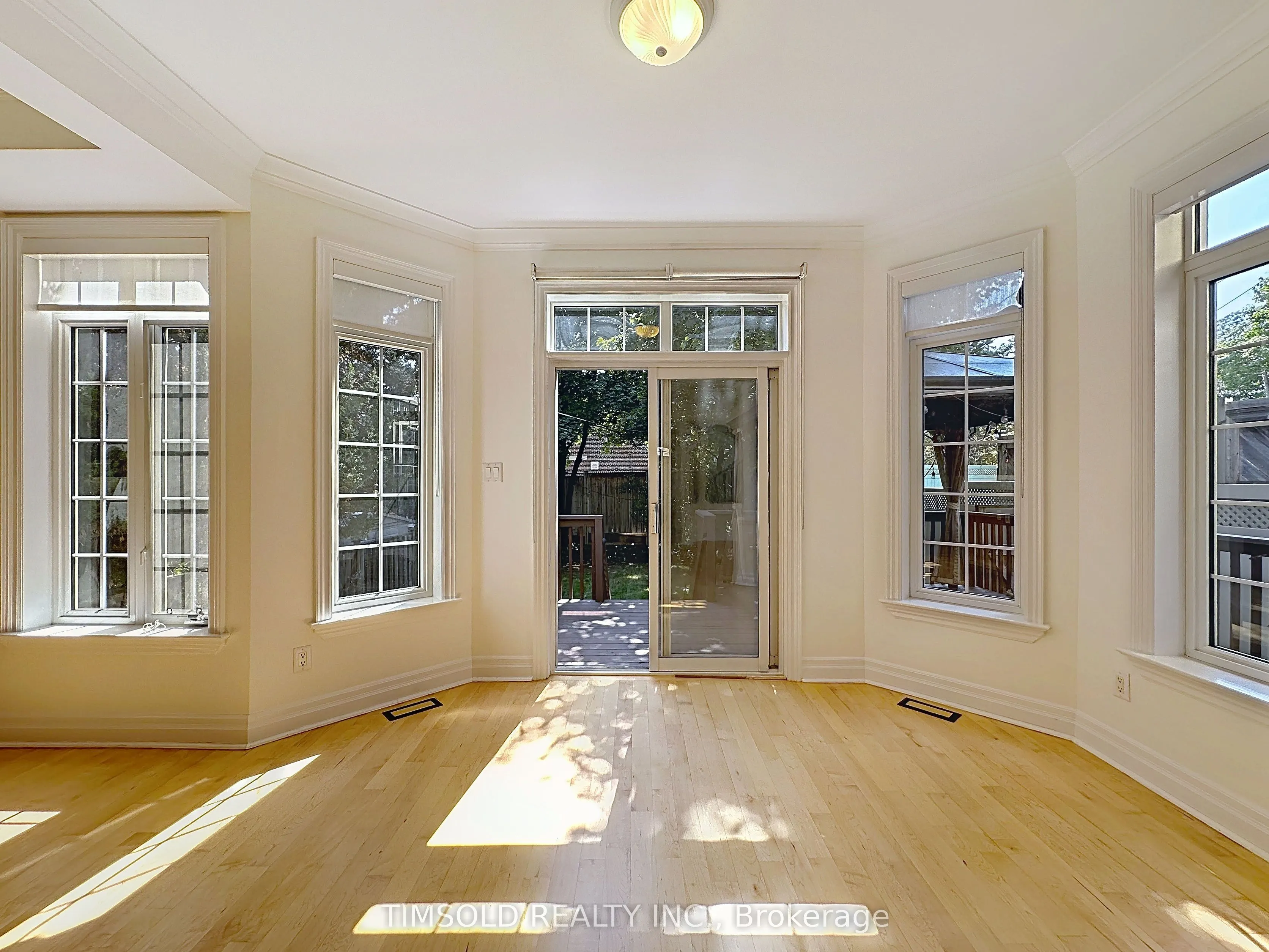 507 Broadway Avenue