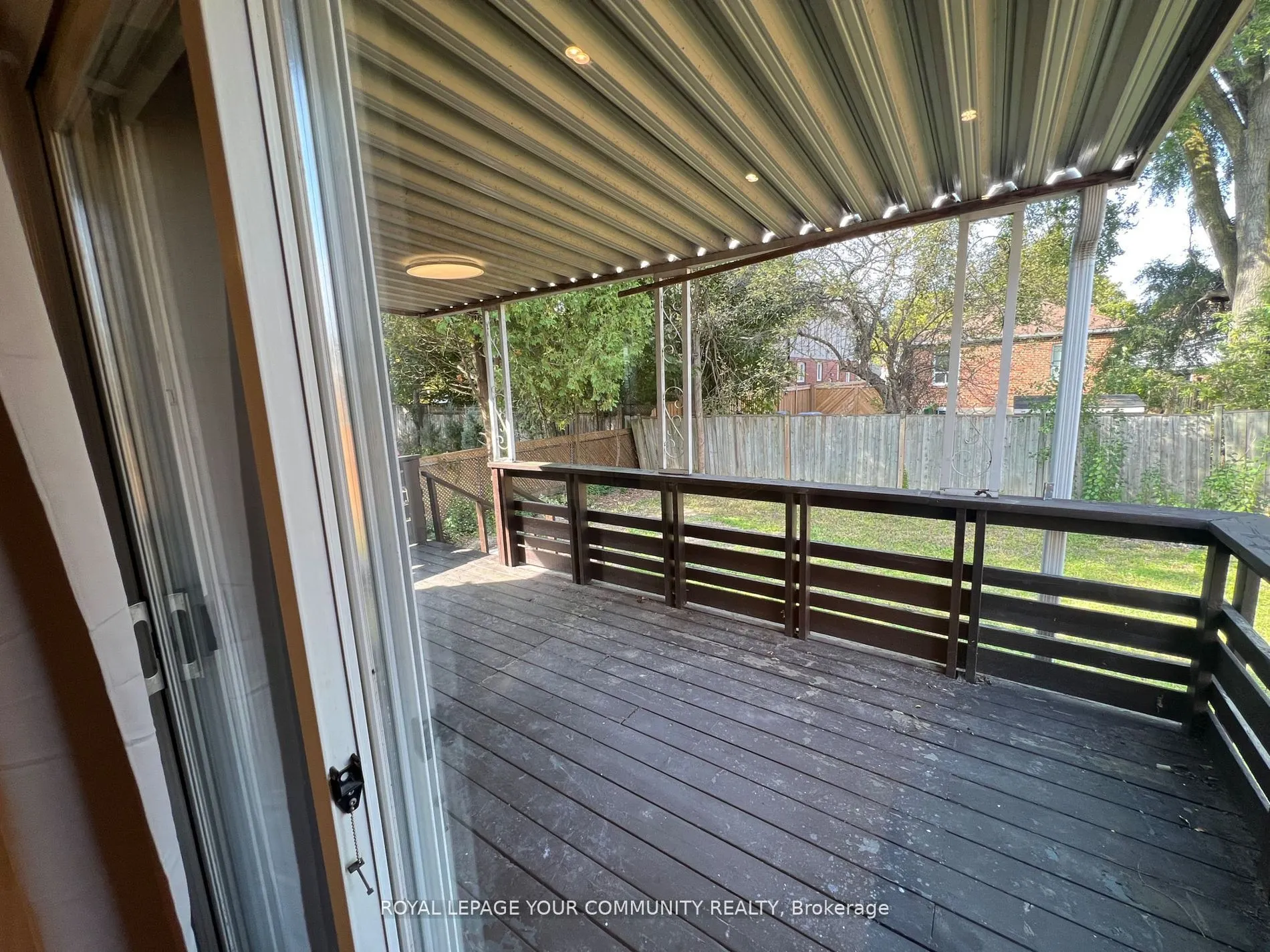 154 Poyntz Avenue