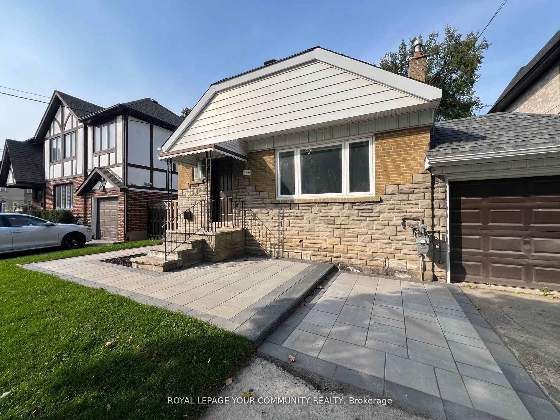 154 Poyntz Avenue