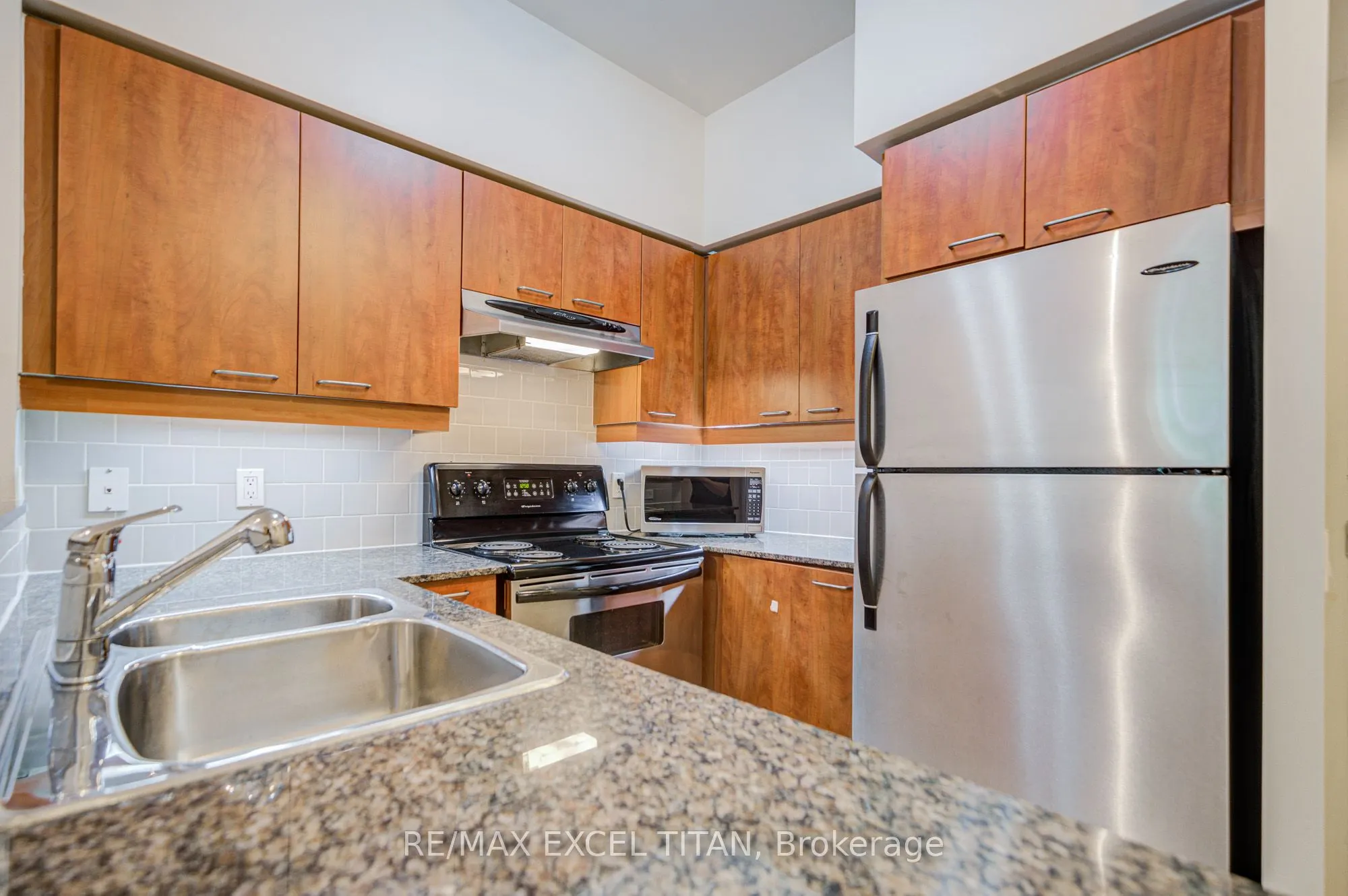 455 Rosewell Avenue, #110