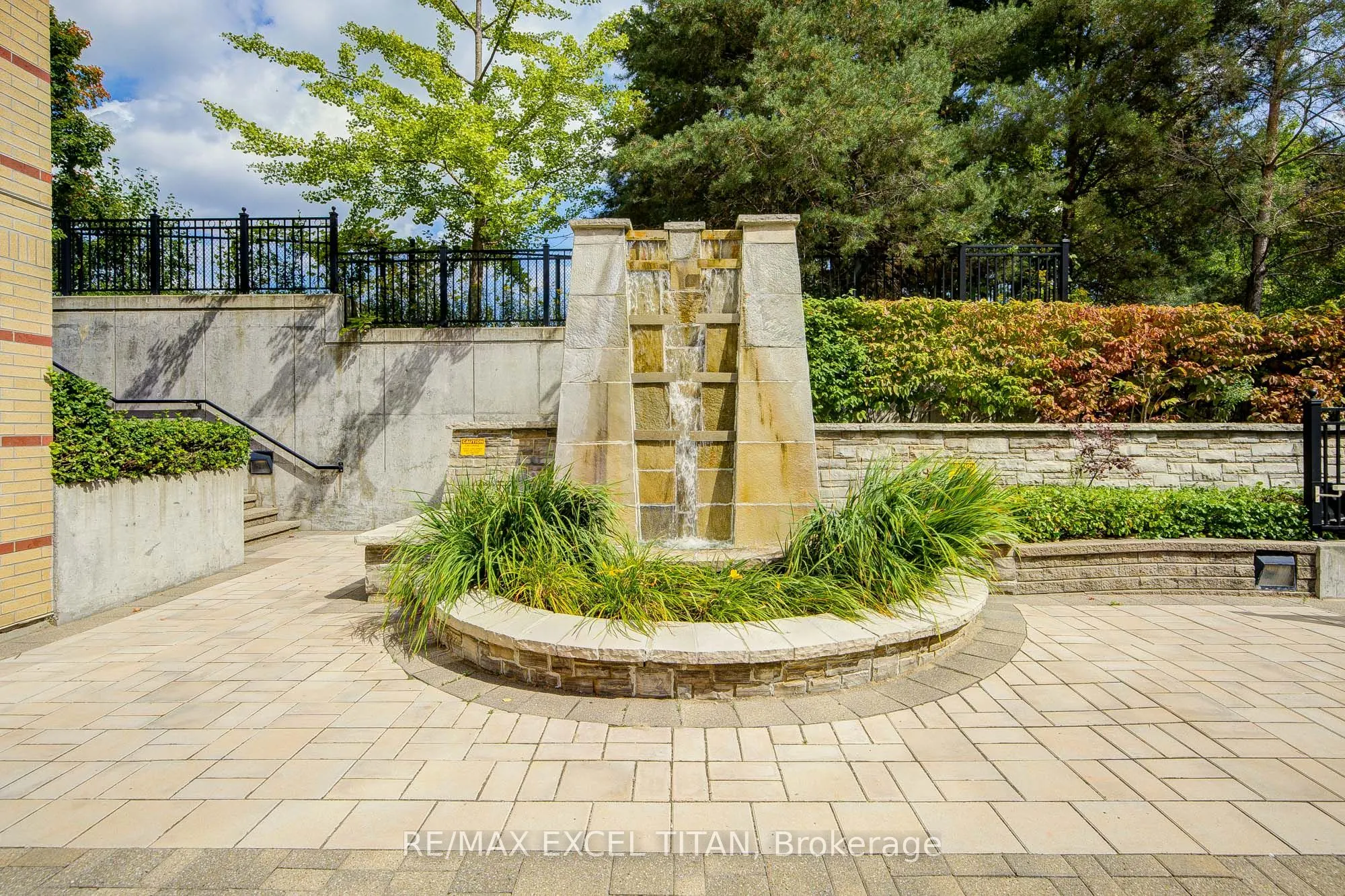 455 Rosewell Avenue, #110
