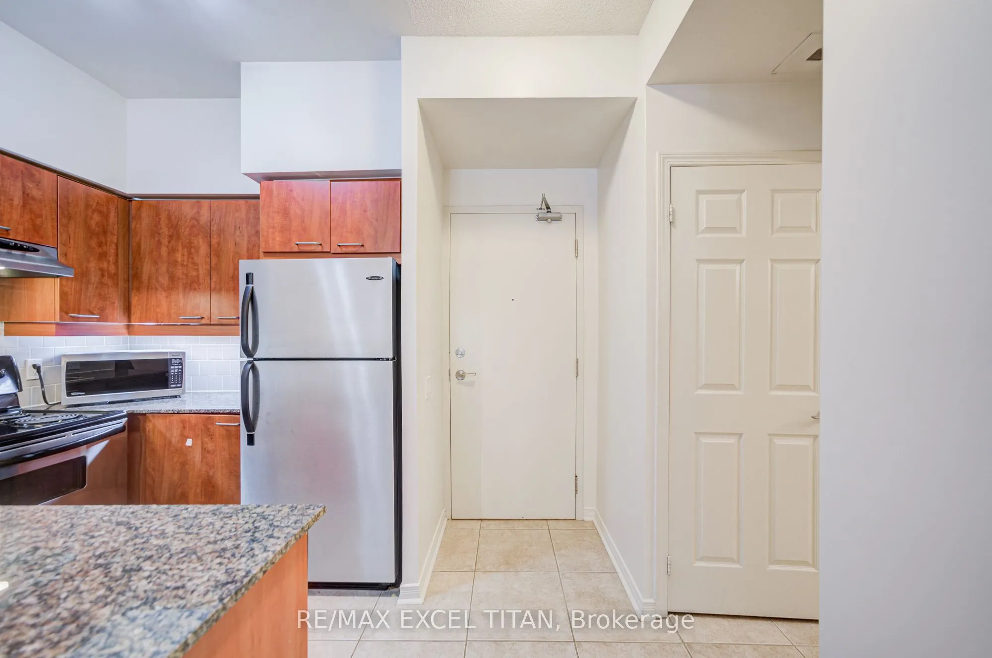 455 Rosewell Avenue, #110