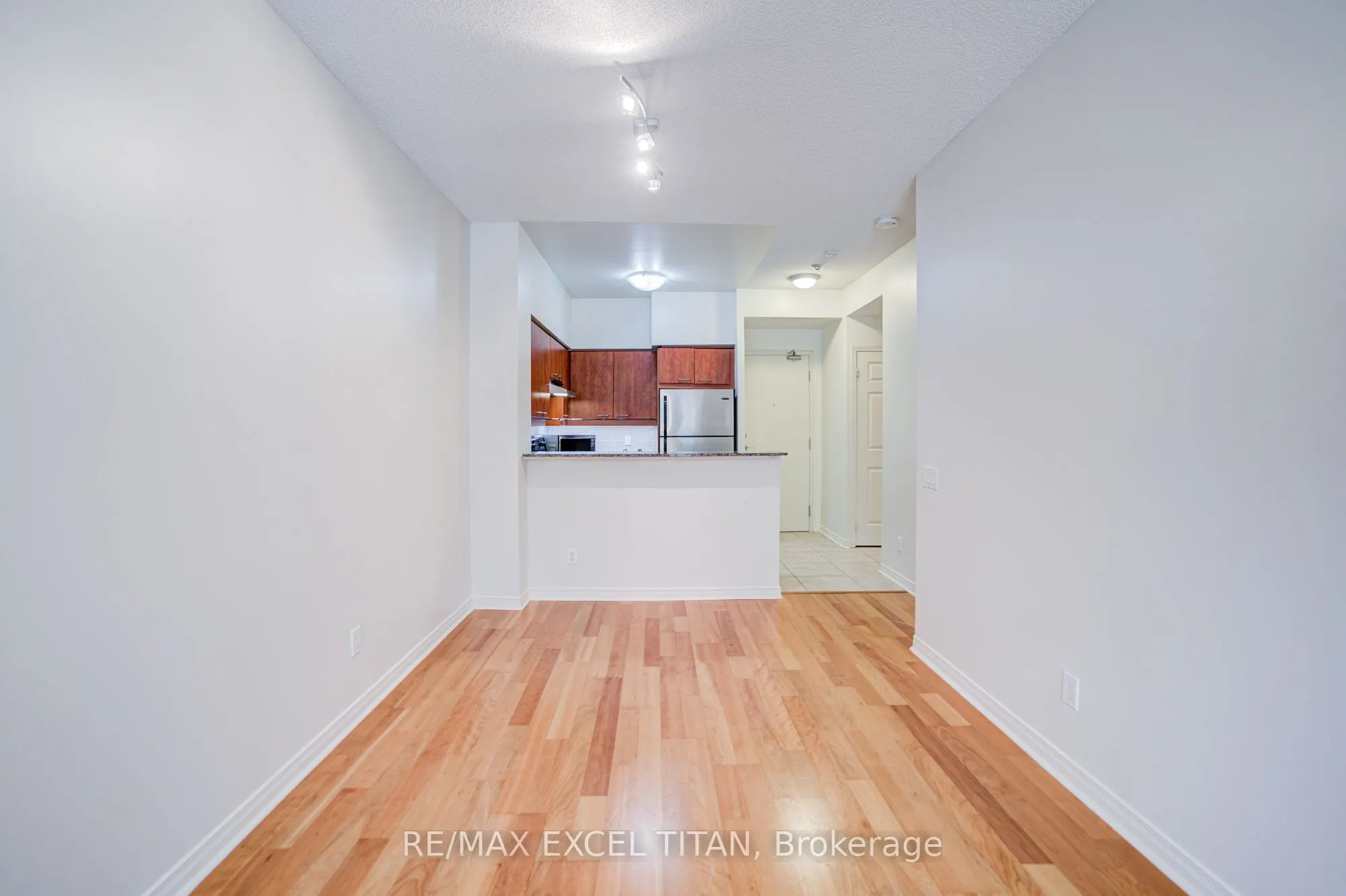 455 Rosewell Avenue, #110