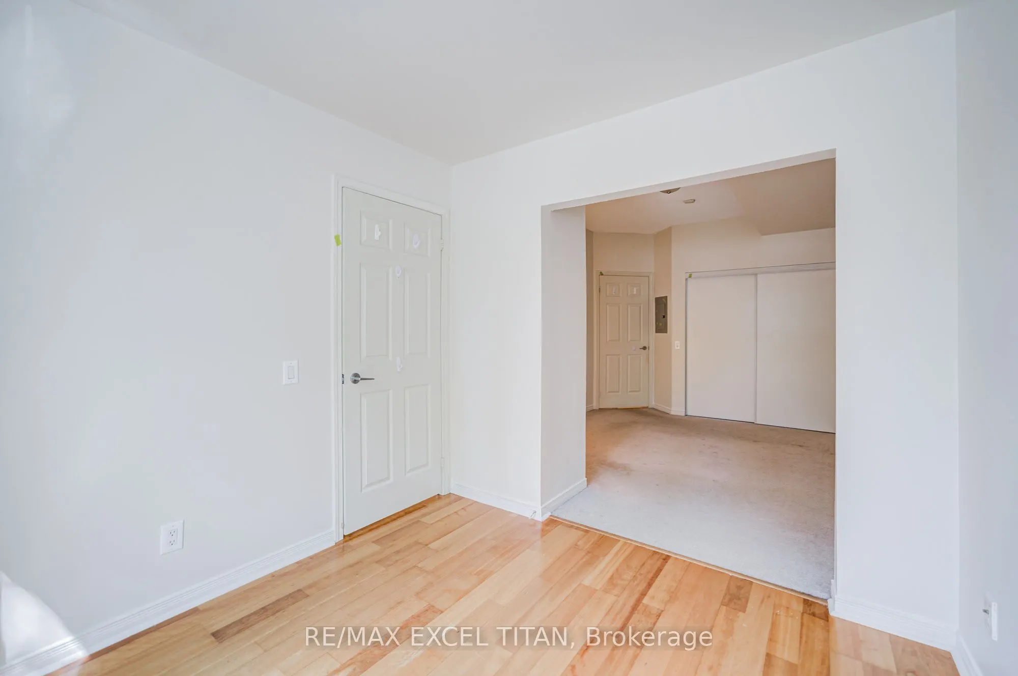 455 Rosewell Avenue, #110