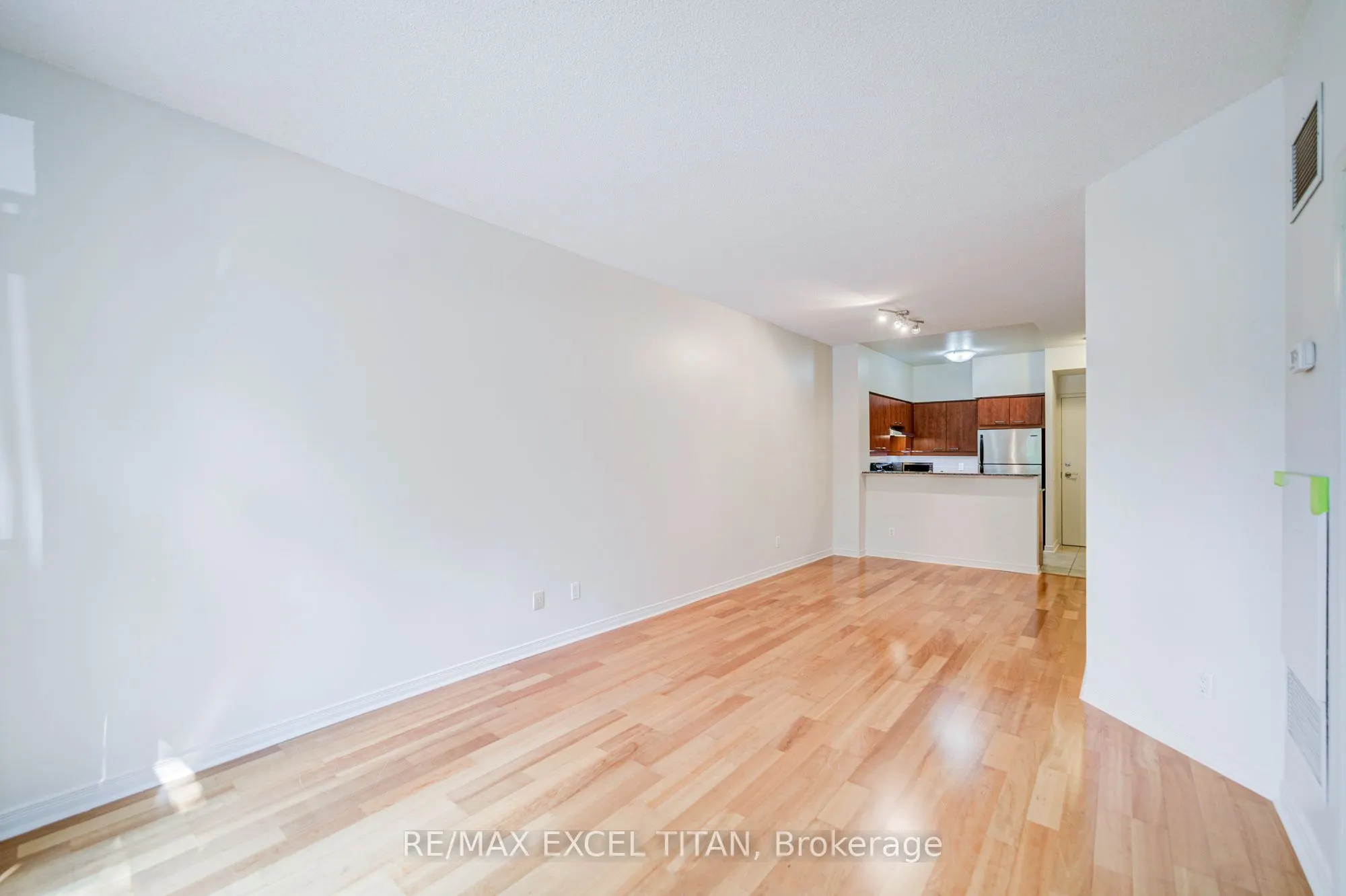 455 Rosewell Avenue, #110