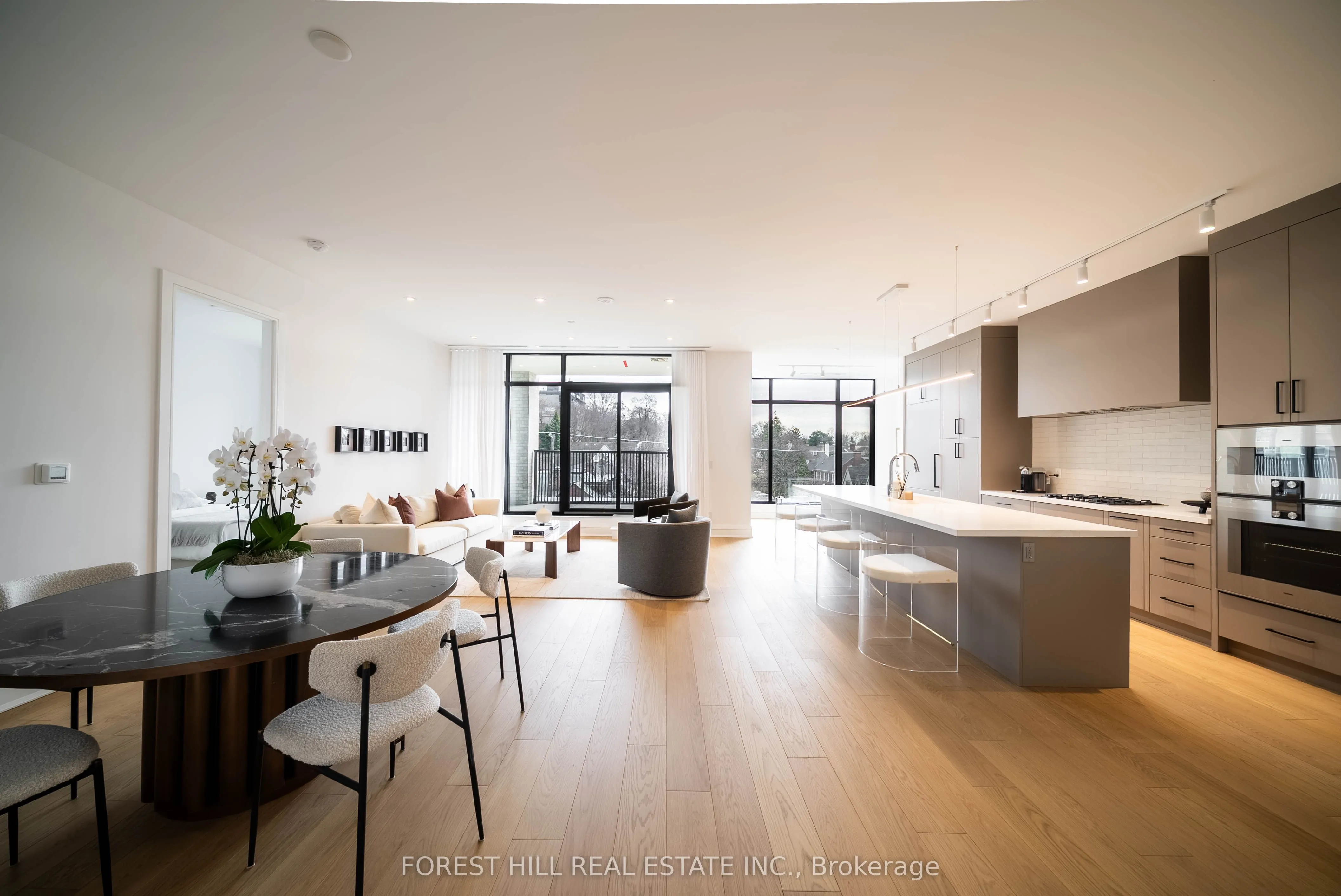 2010 Bathurst Street, #4D