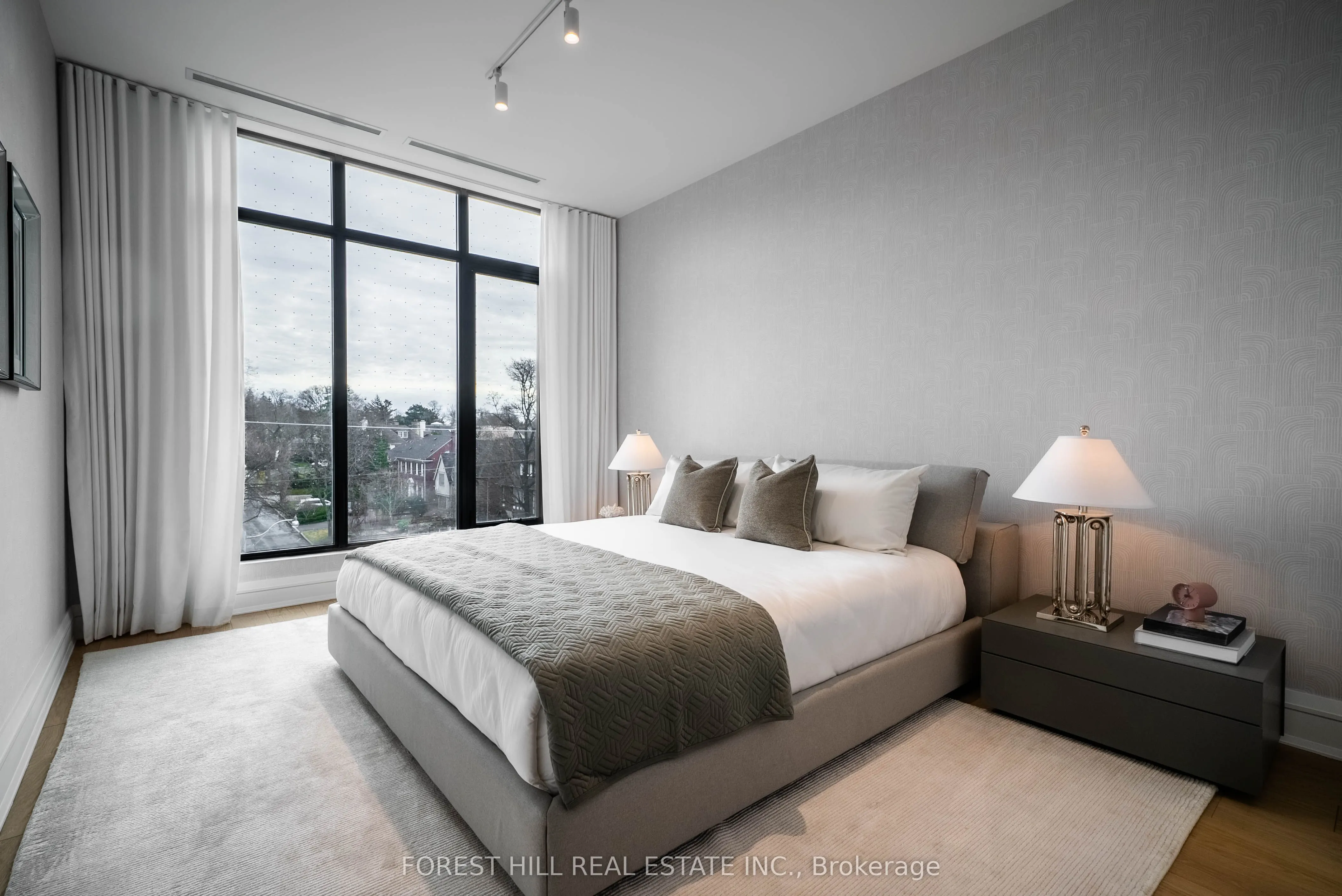 2010 Bathurst Street, #4D