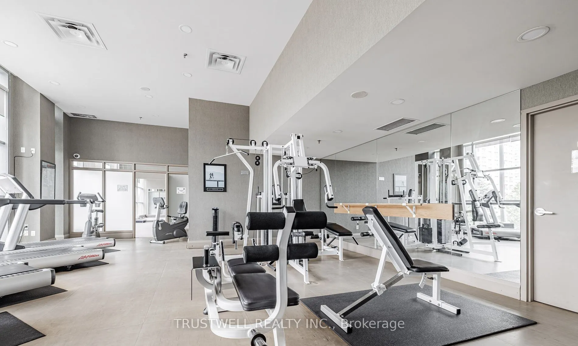 33 Empress Avenue, #812