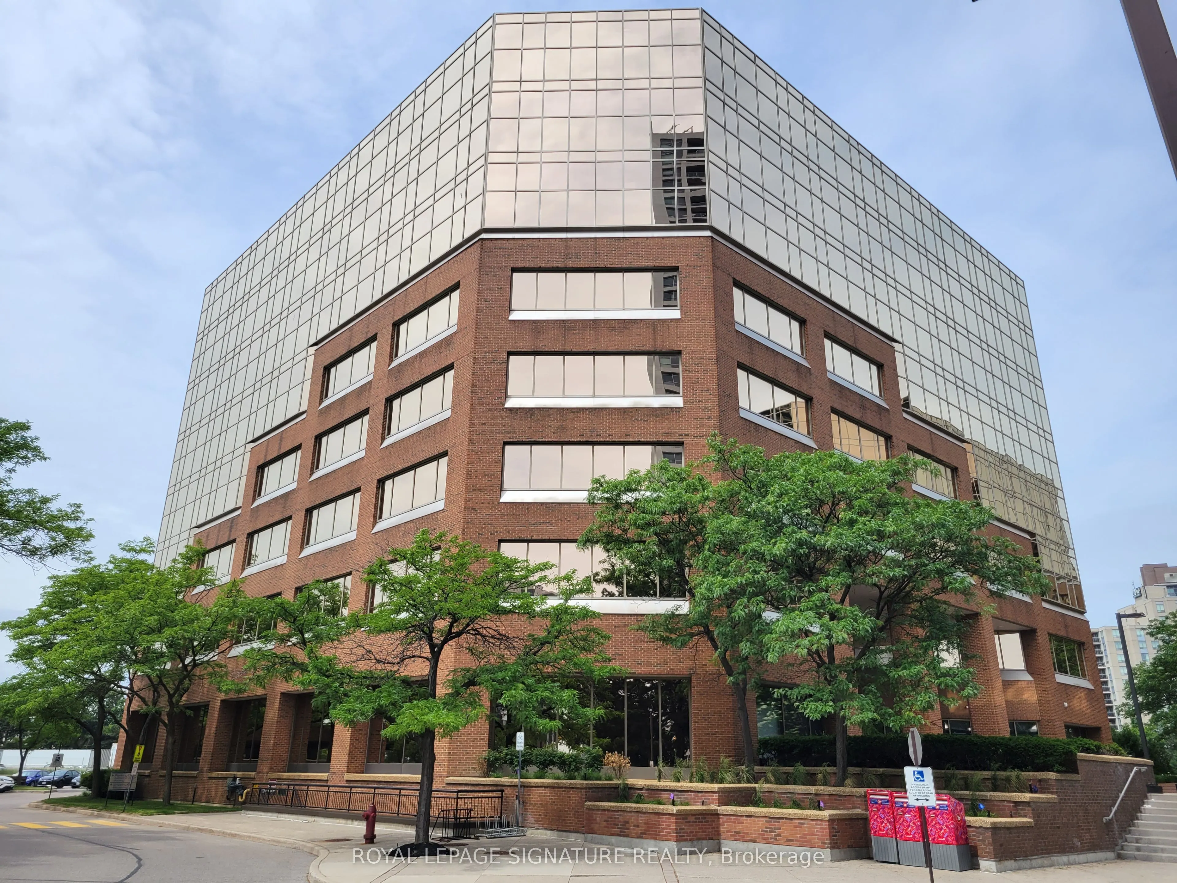 2005 Sheppard Avenue E, #100