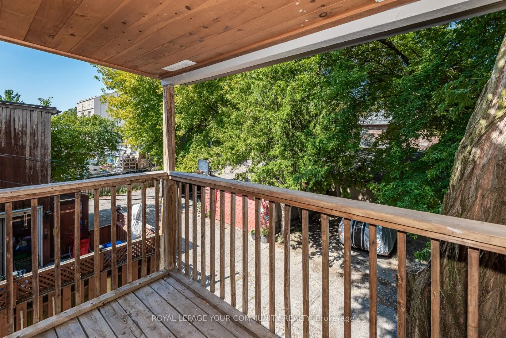 20 Strathgowan Avenue, #Upper
