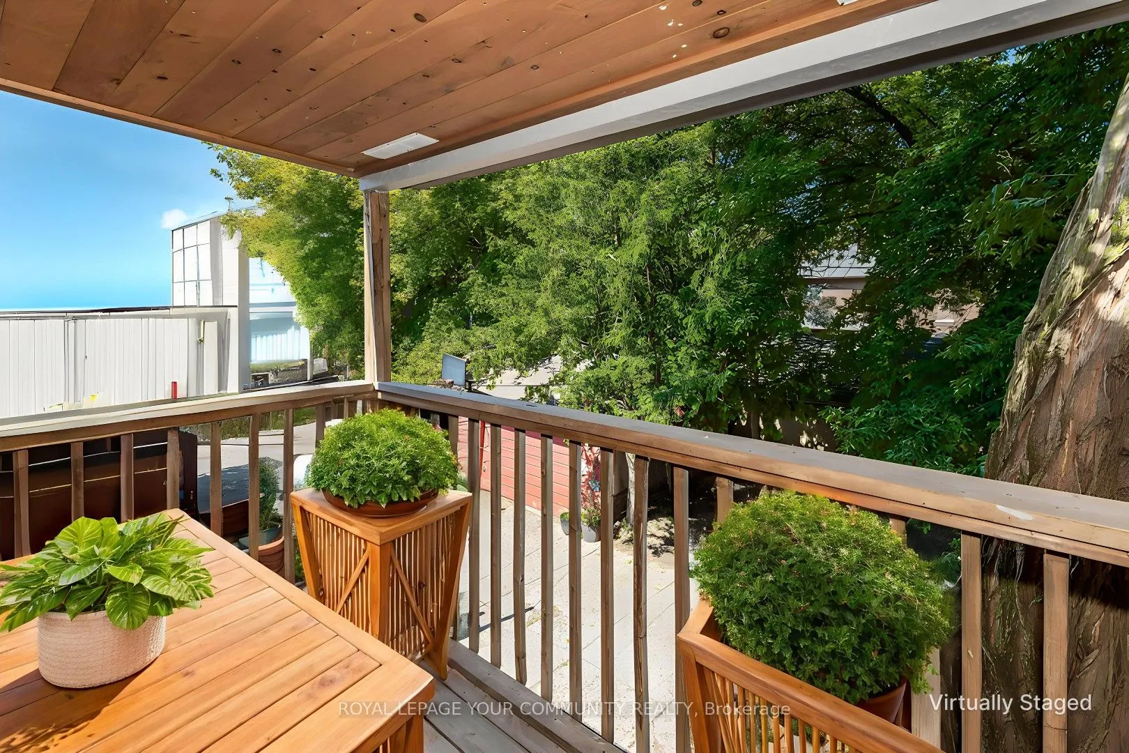 20 Strathgowan Avenue, #Upper
