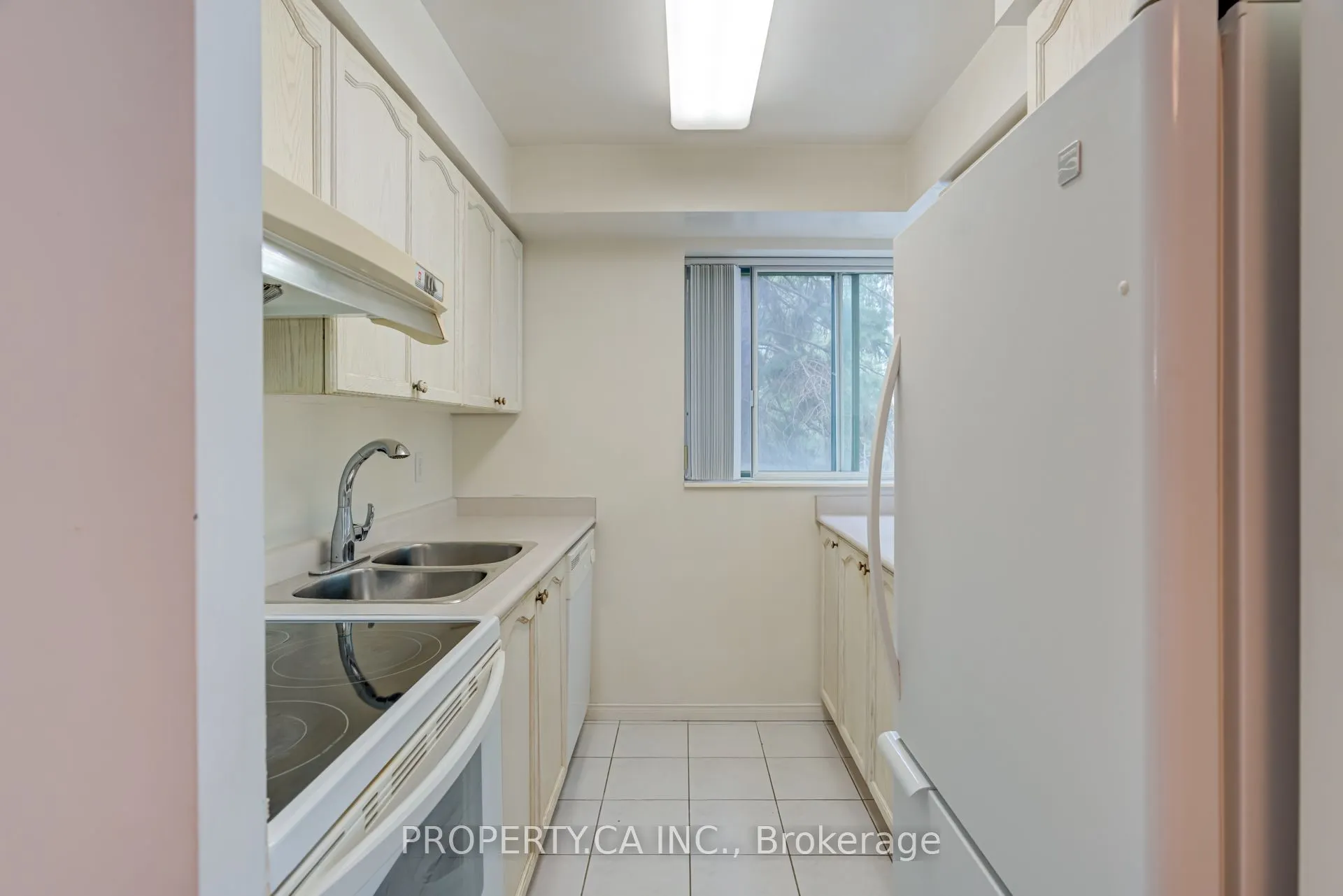 29 Pemberton Avenue, #206