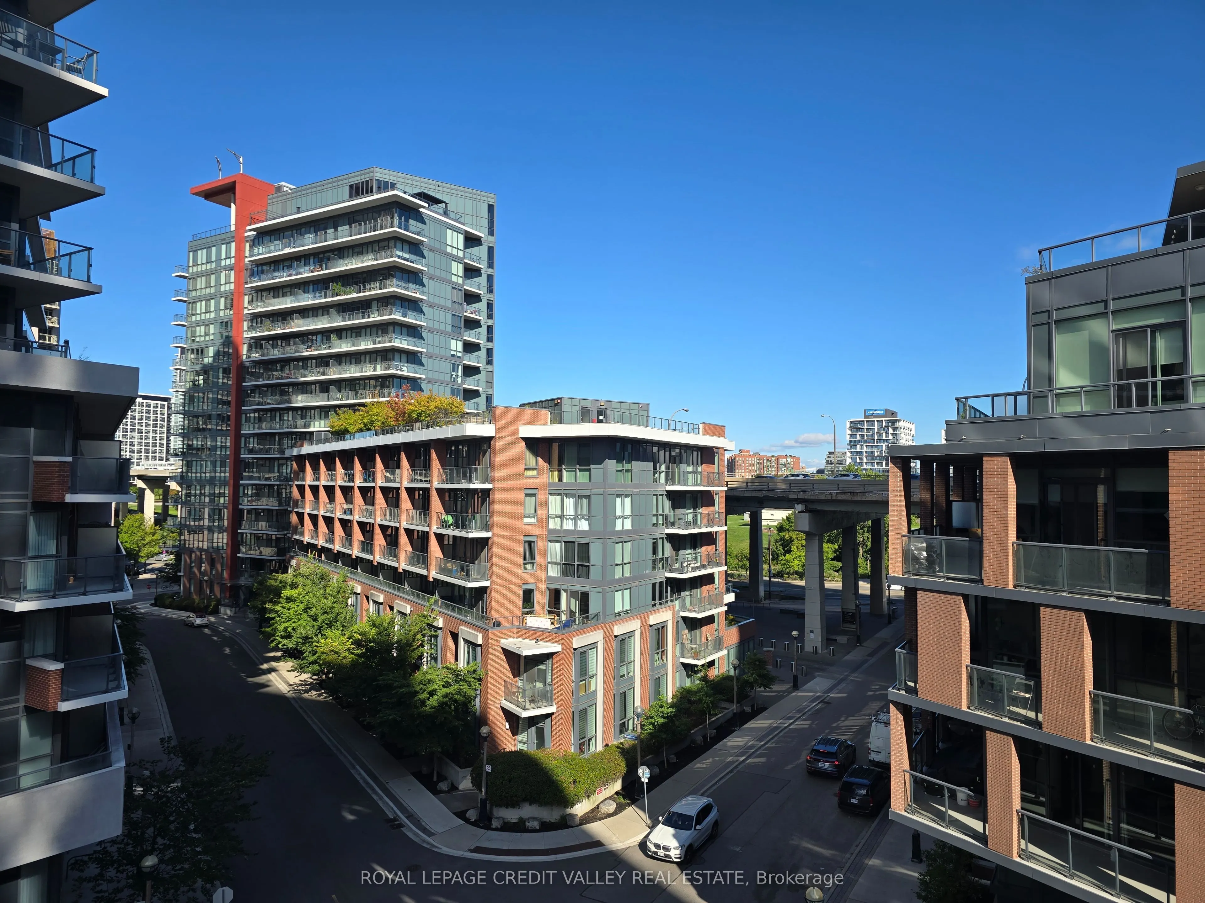 15 Bruyeres Mews, #614