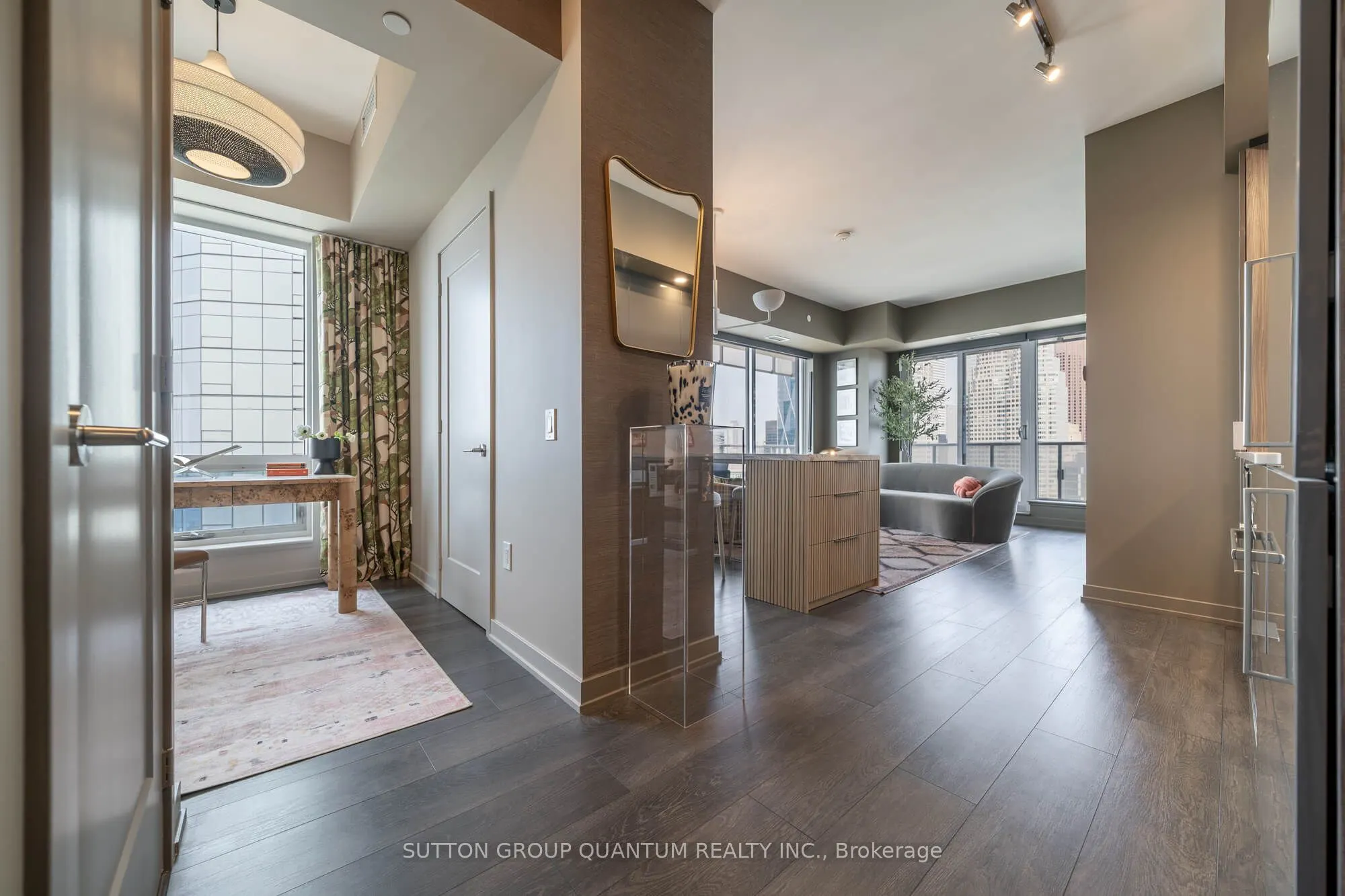 28 Freeland Street, #3704