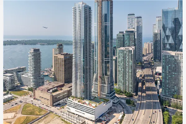 28 Freeland Street, #3704