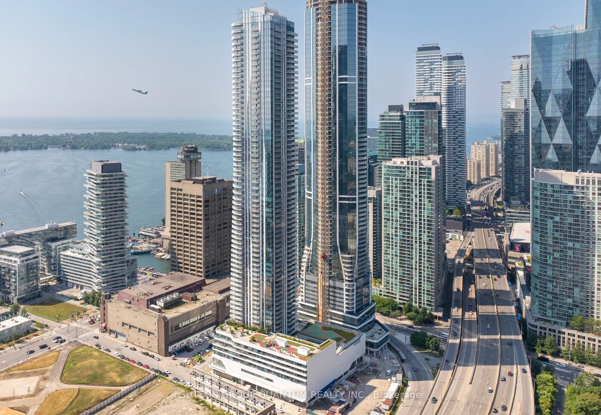 28 Freeland Street, #3704