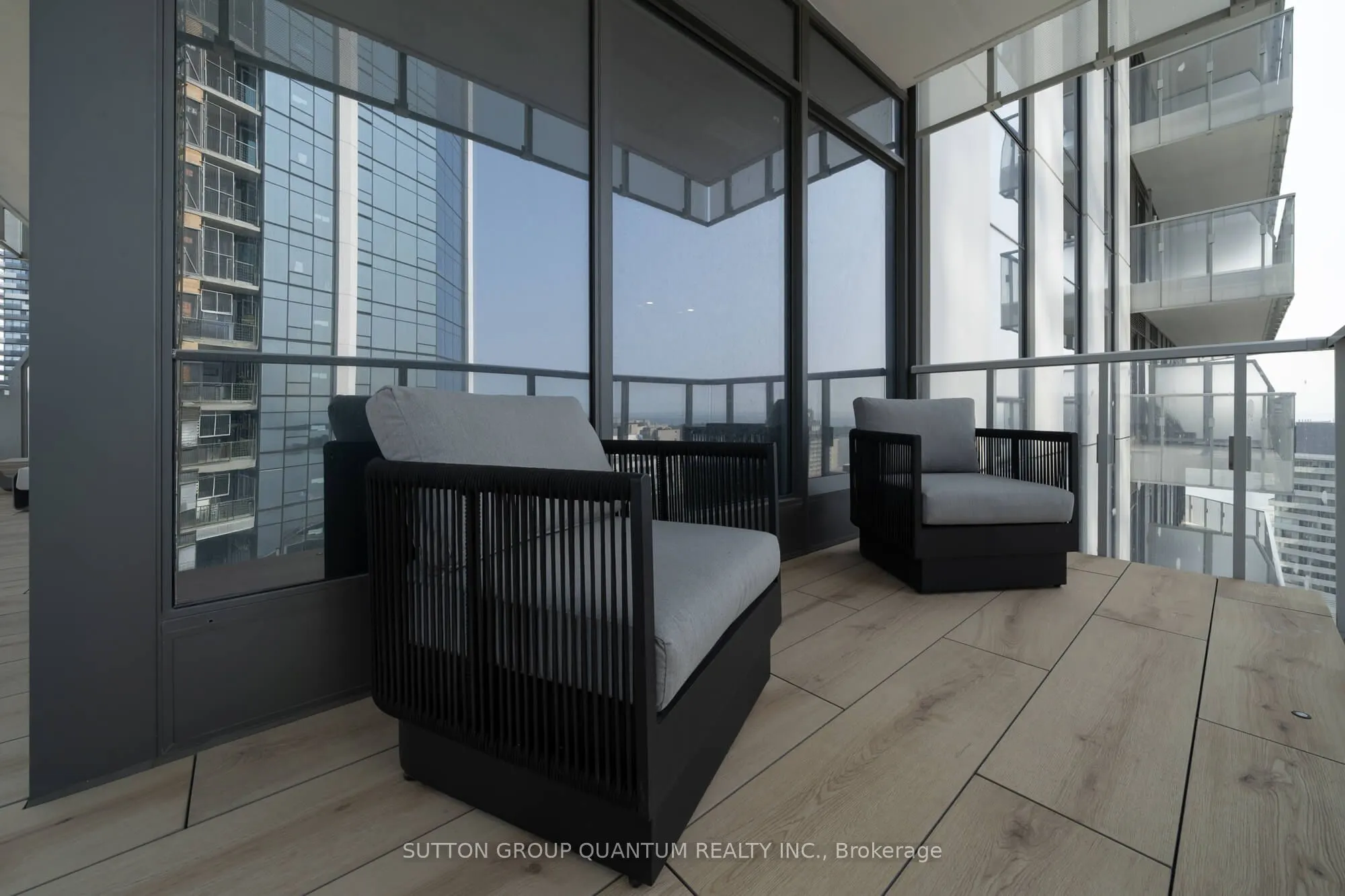 28 Freeland Street, #3704