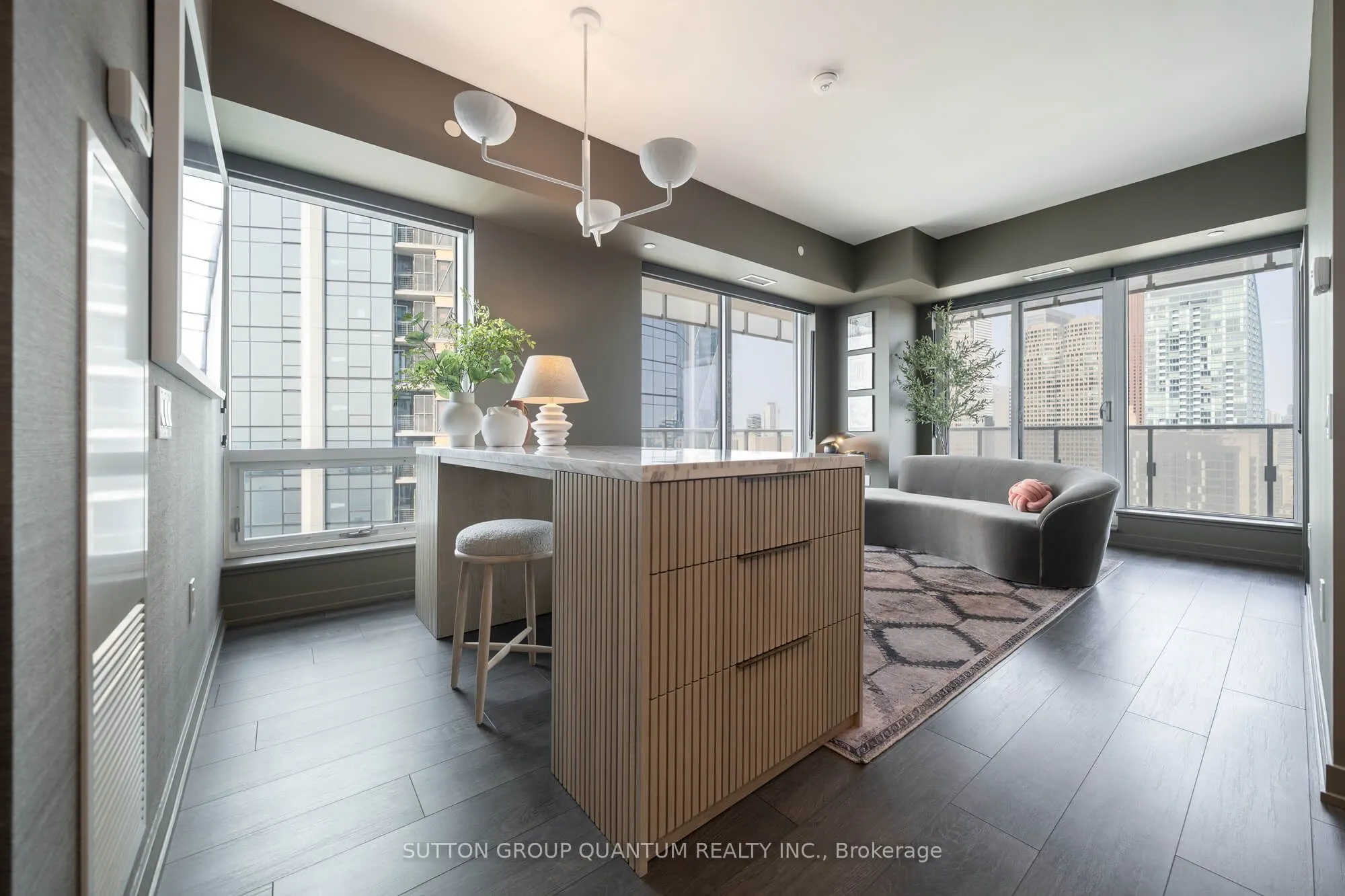 28 Freeland Street, #3704