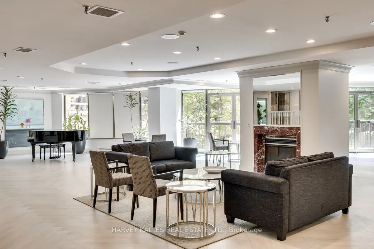 3600 Yonge Street, #727