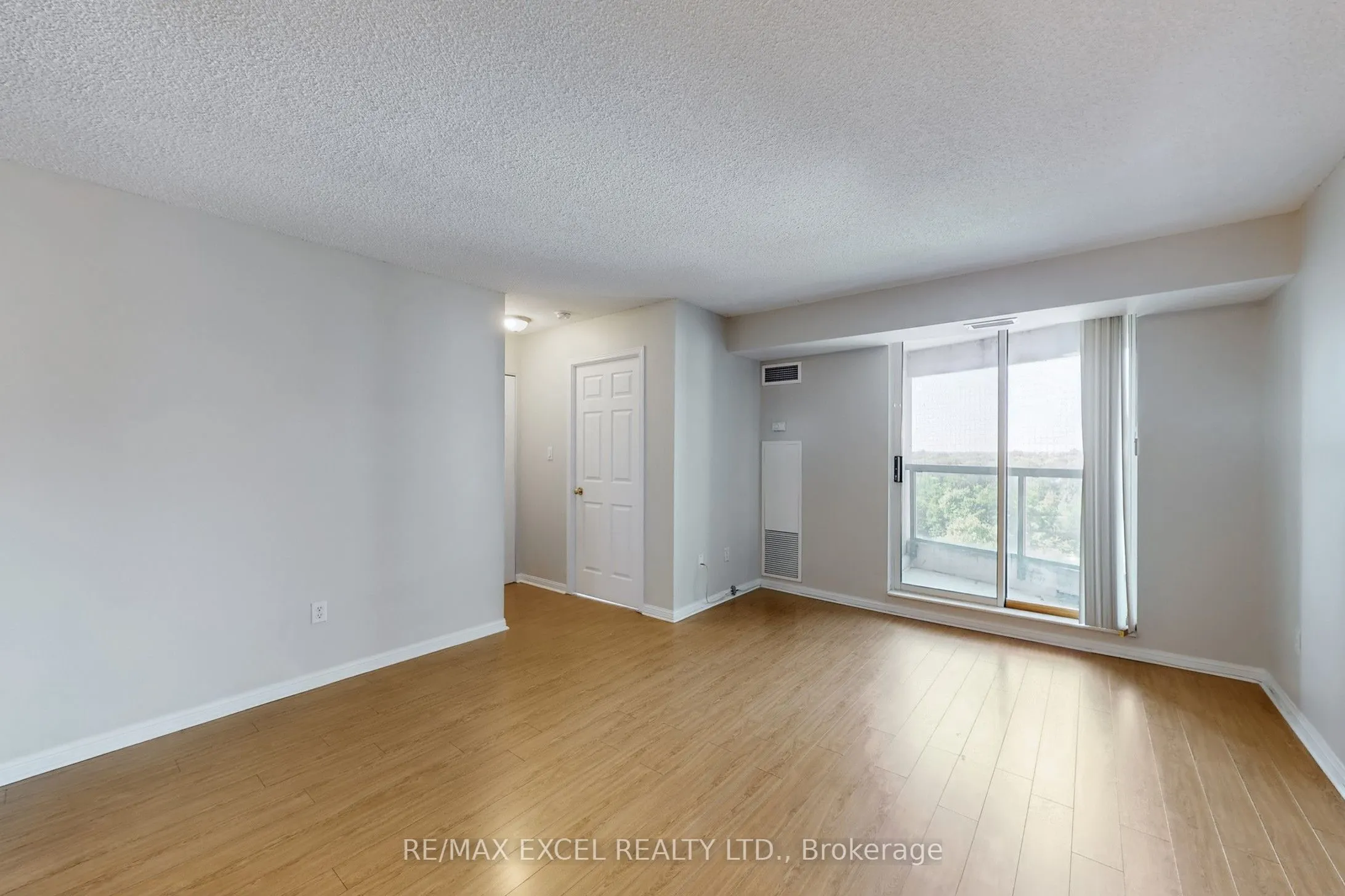 23 Lorraine Drive, #906