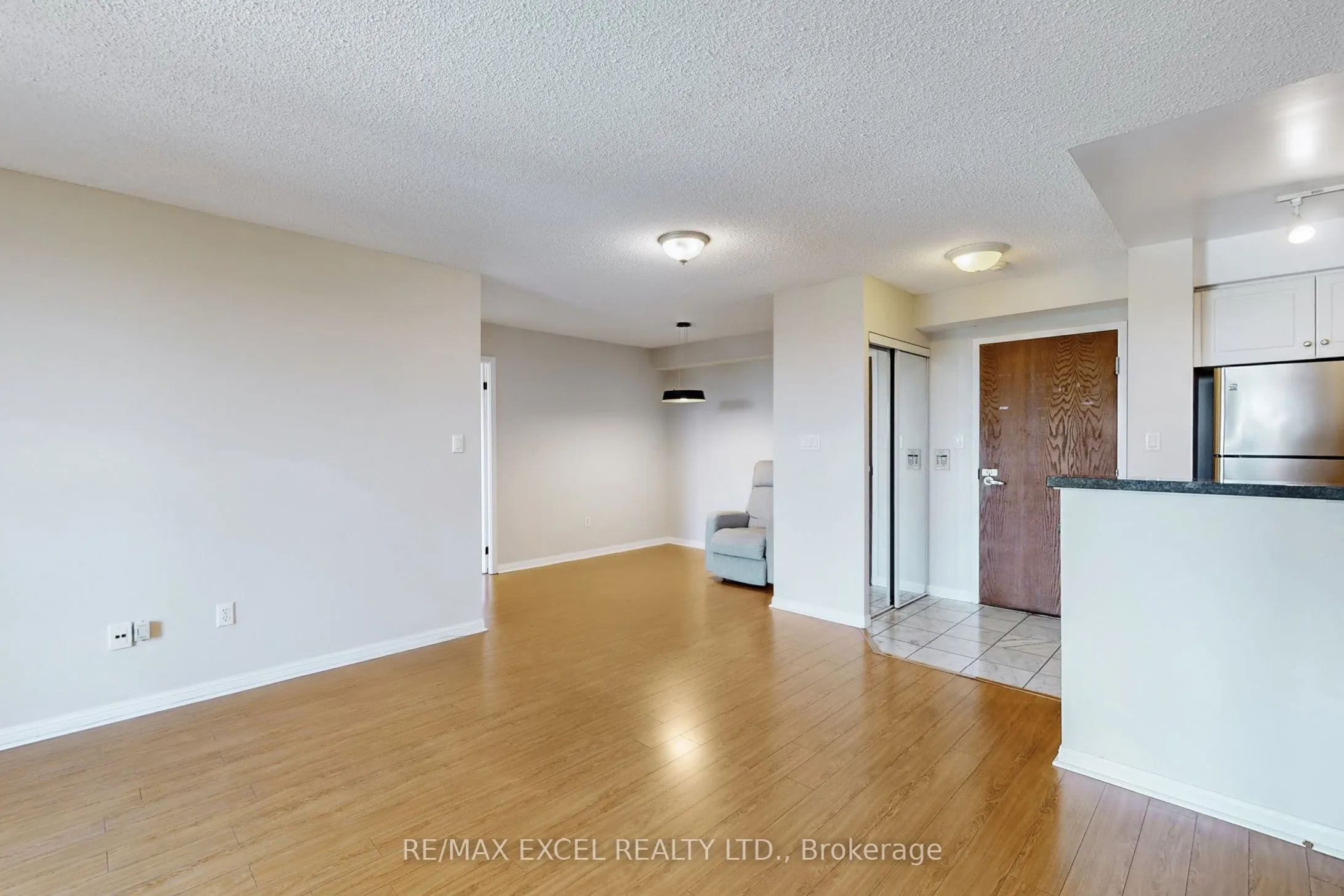 23 Lorraine Drive, #906
