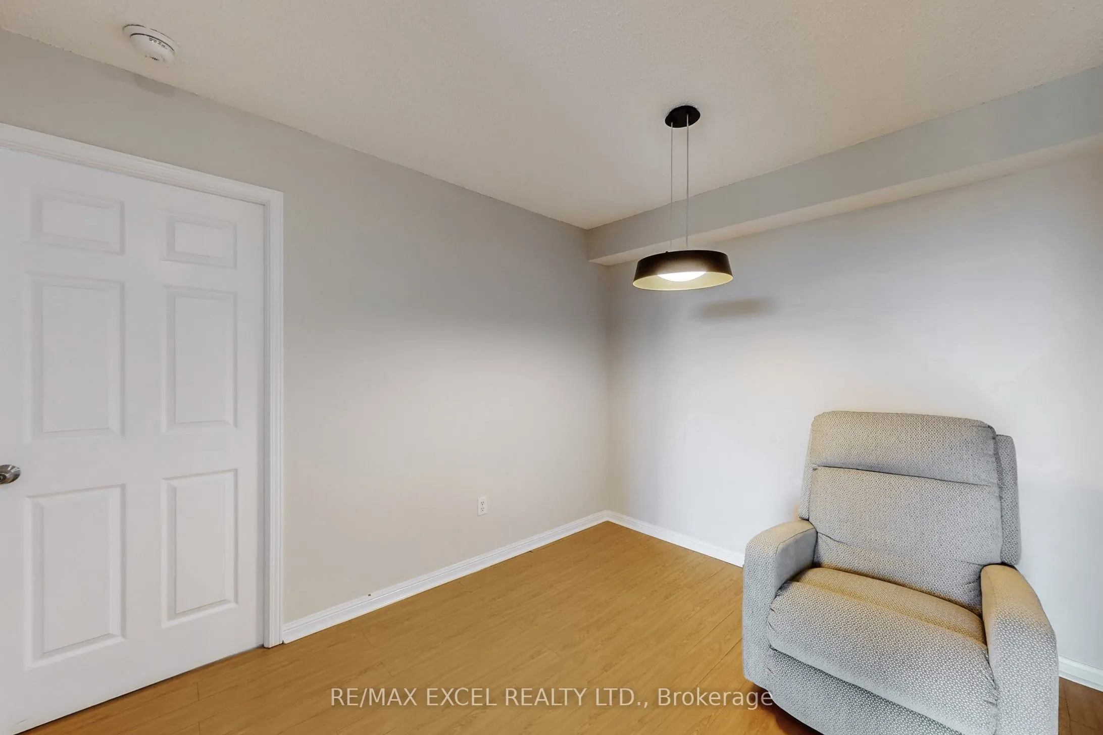 23 Lorraine Drive, #906