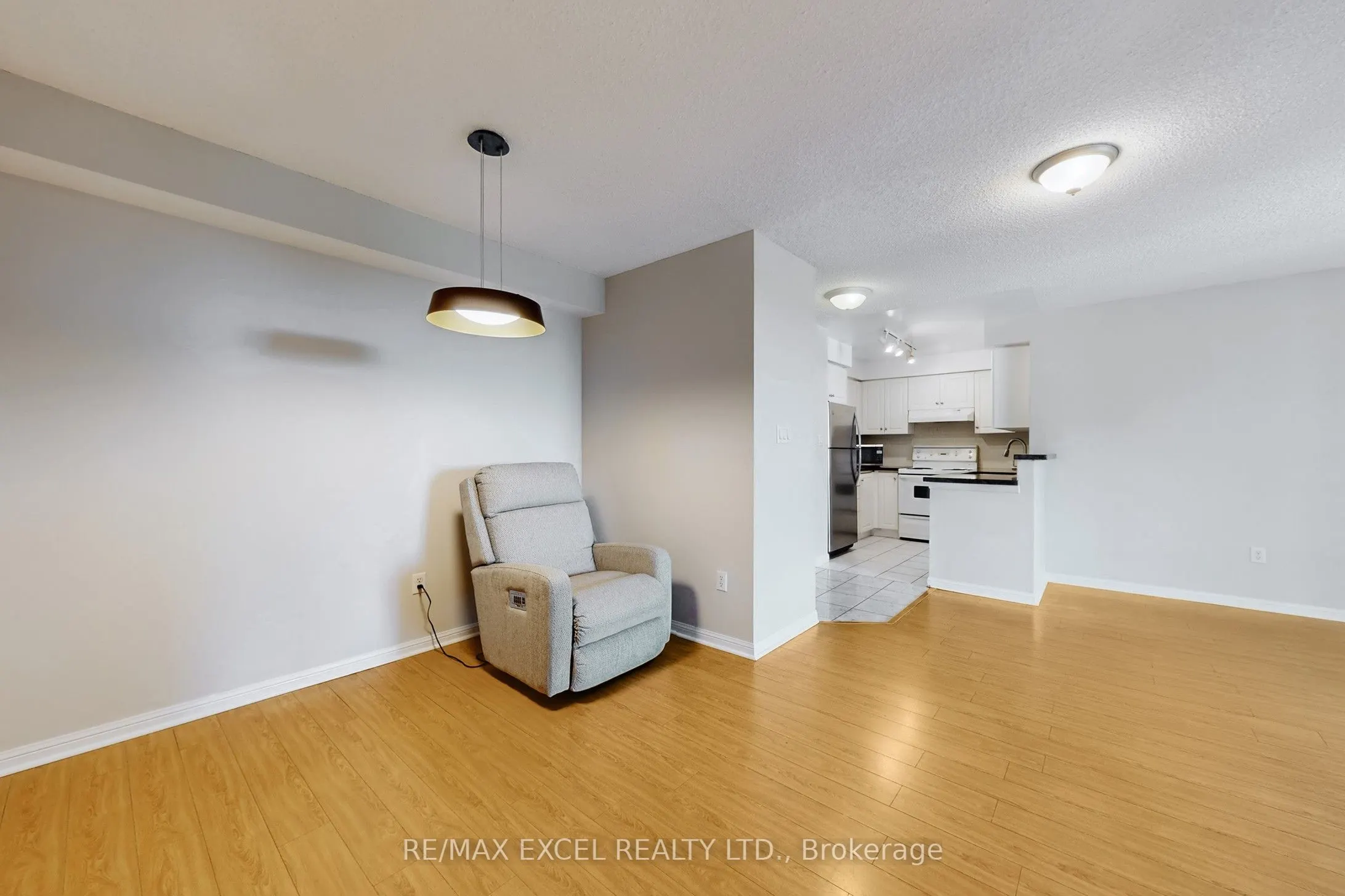 23 Lorraine Drive, #906