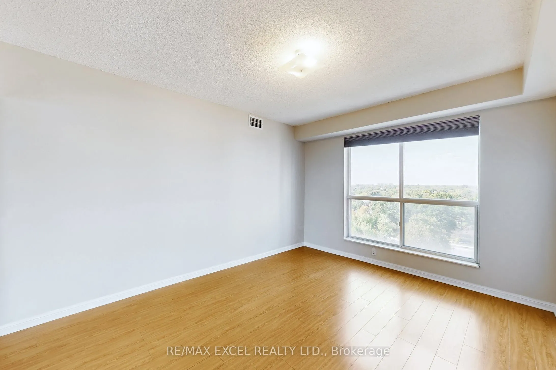 23 Lorraine Drive, #906