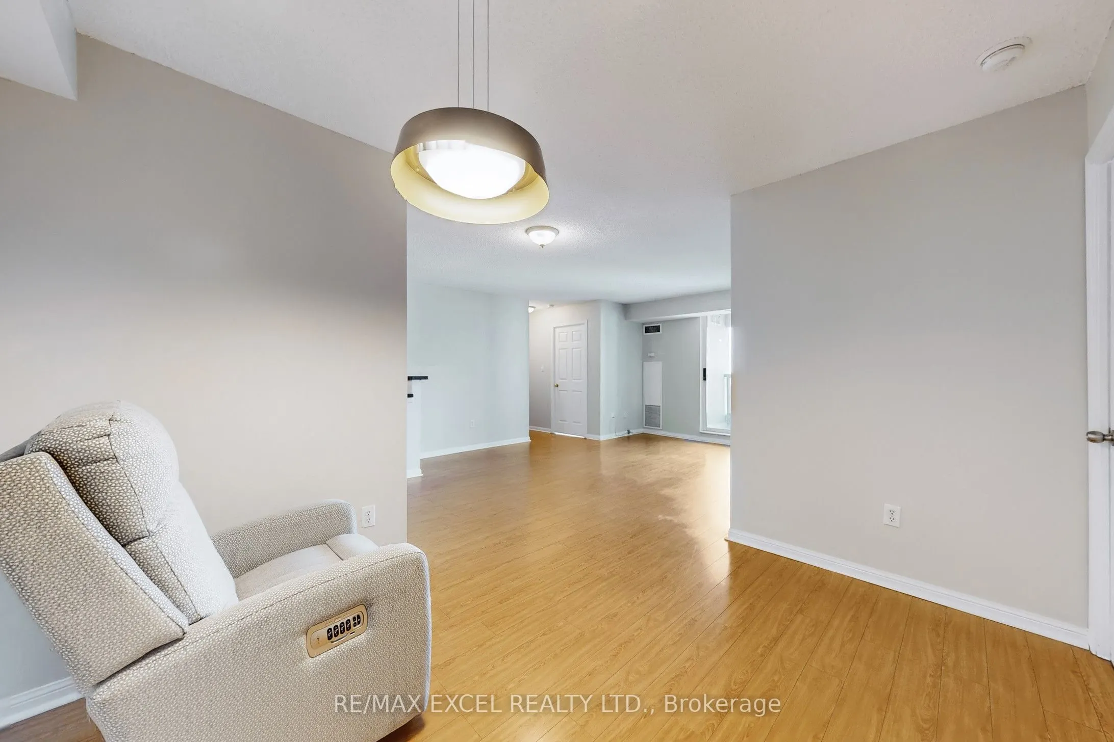 23 Lorraine Drive, #906