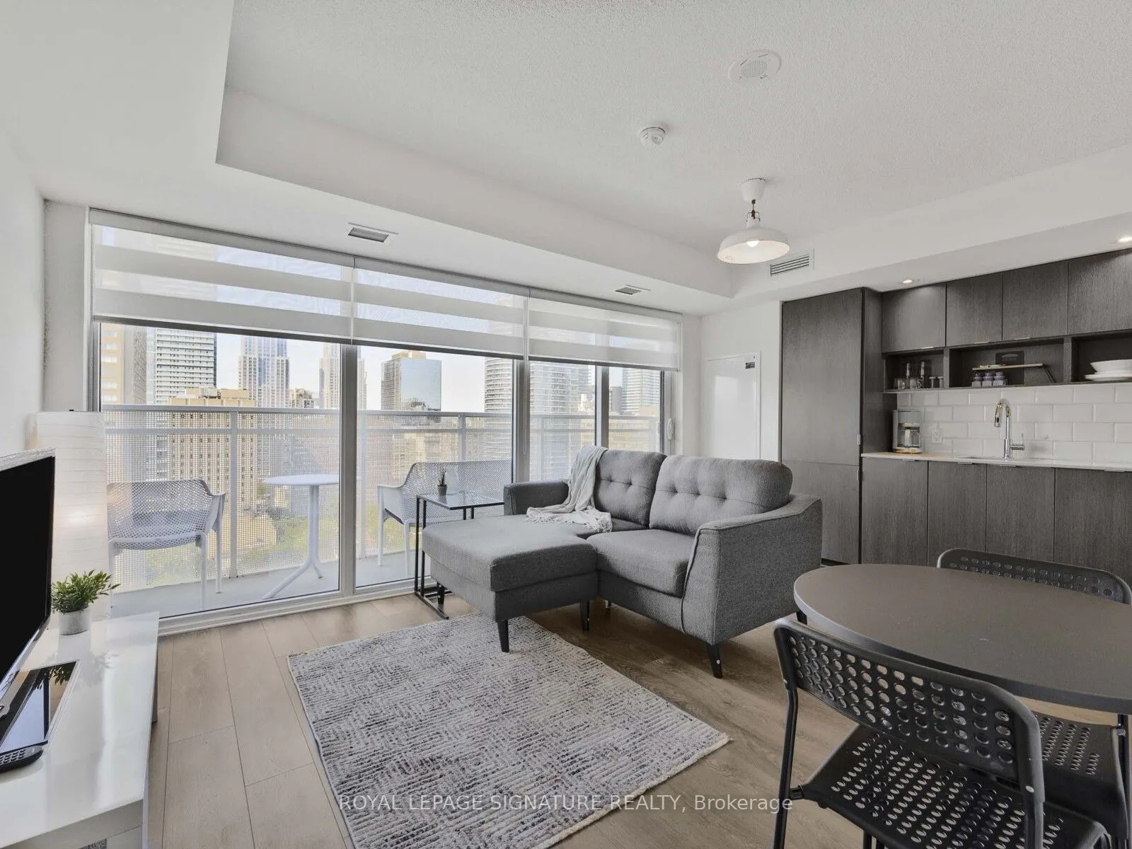 89 McGill Street, #1912