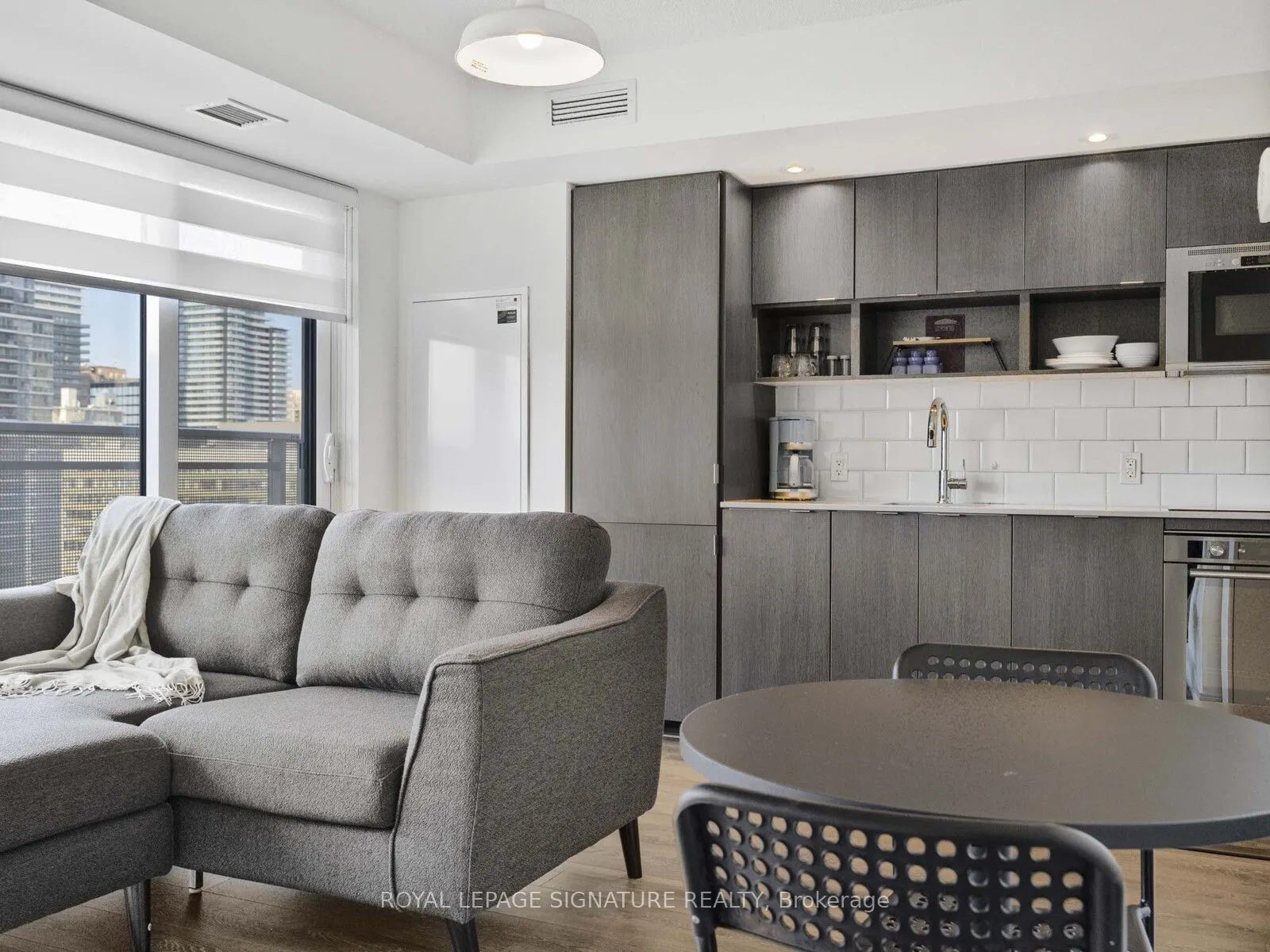 89 McGill Street, #1912