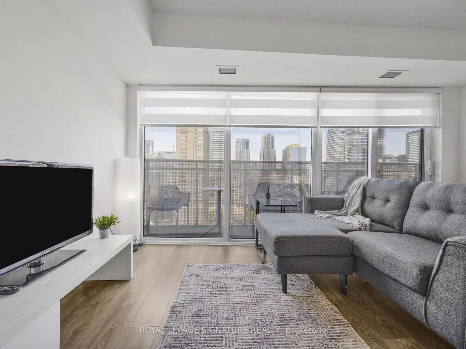 89 McGill Street, #1912
