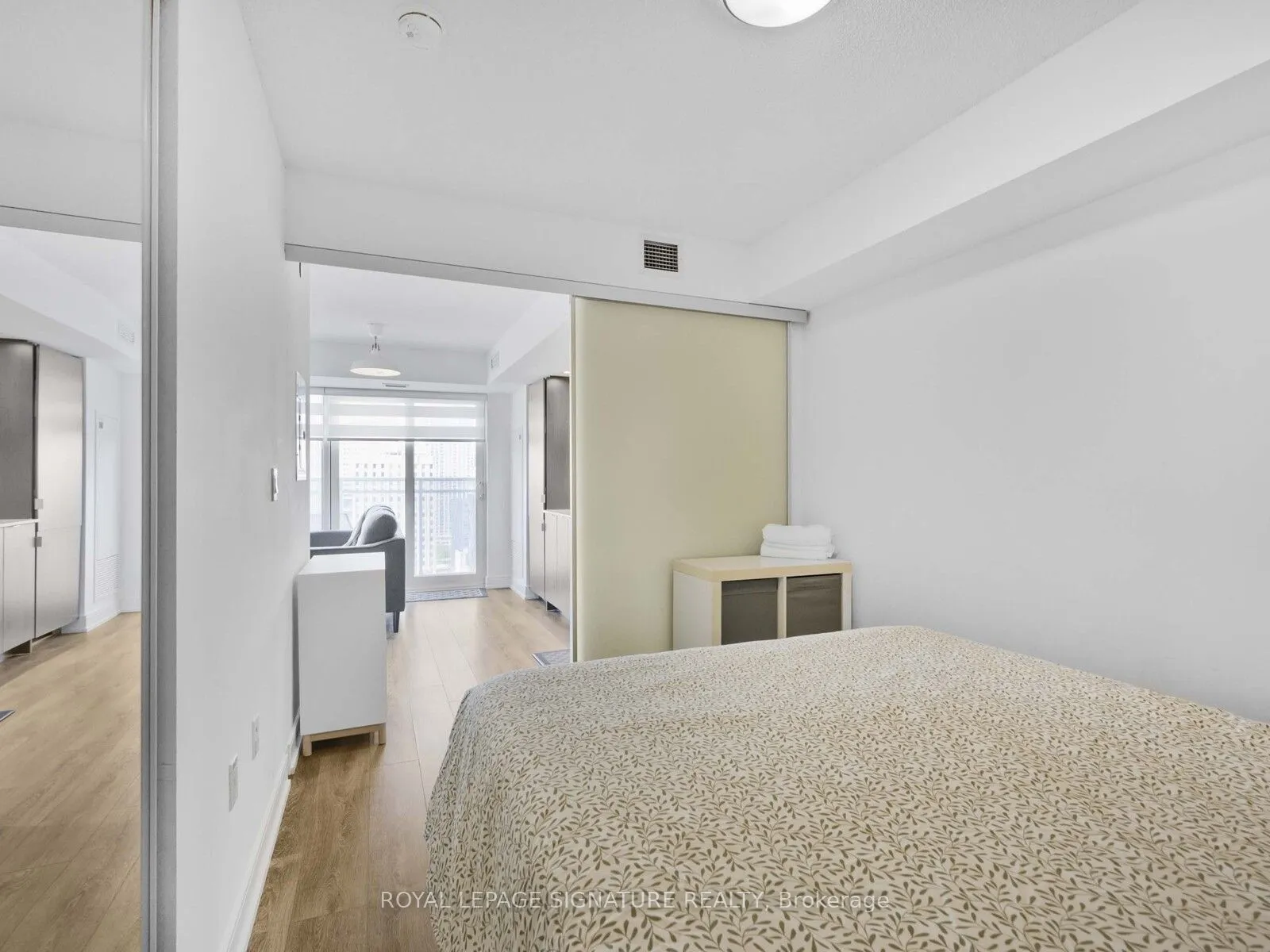 89 McGill Street, #1912