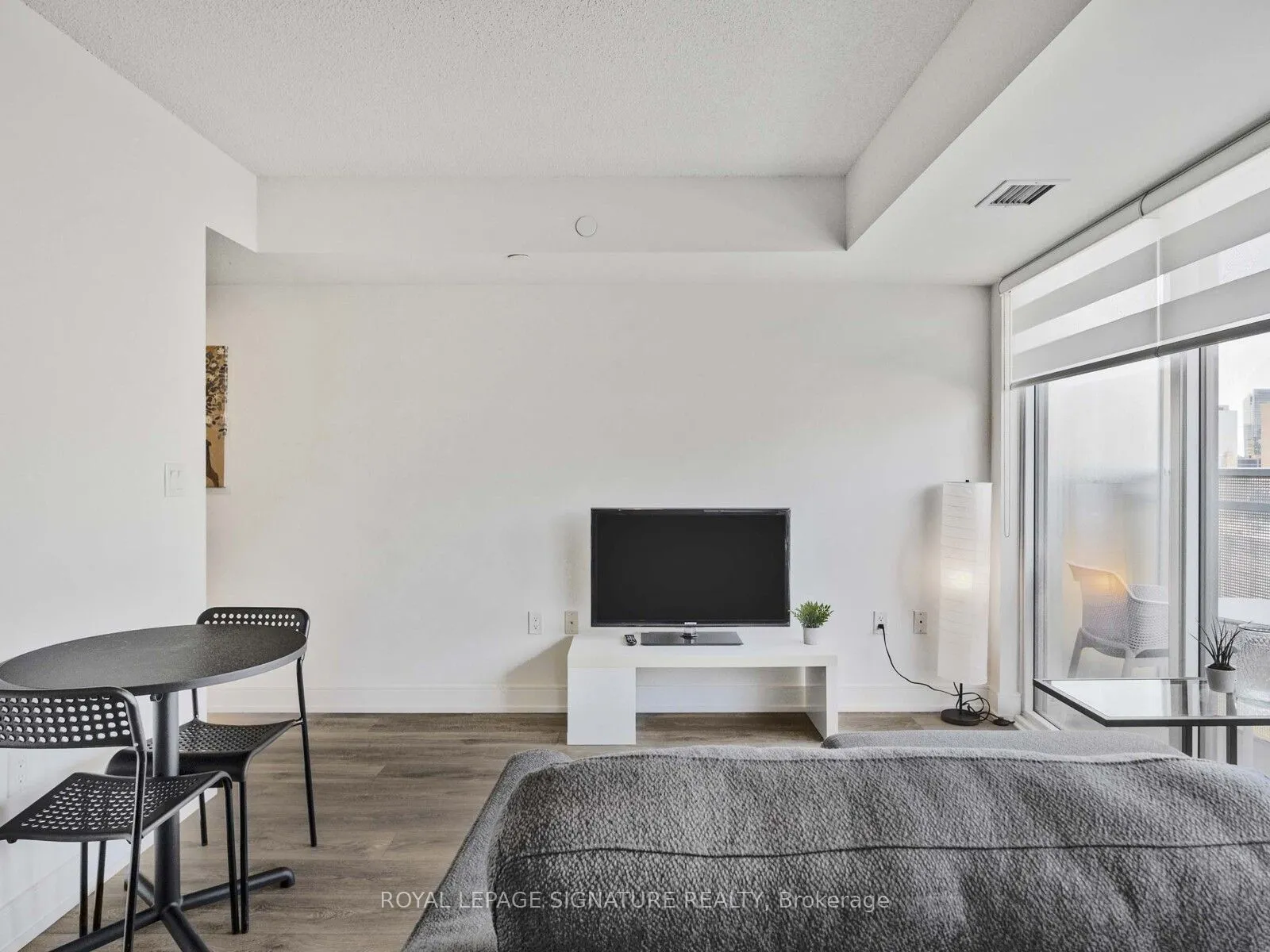 89 McGill Street, #1912