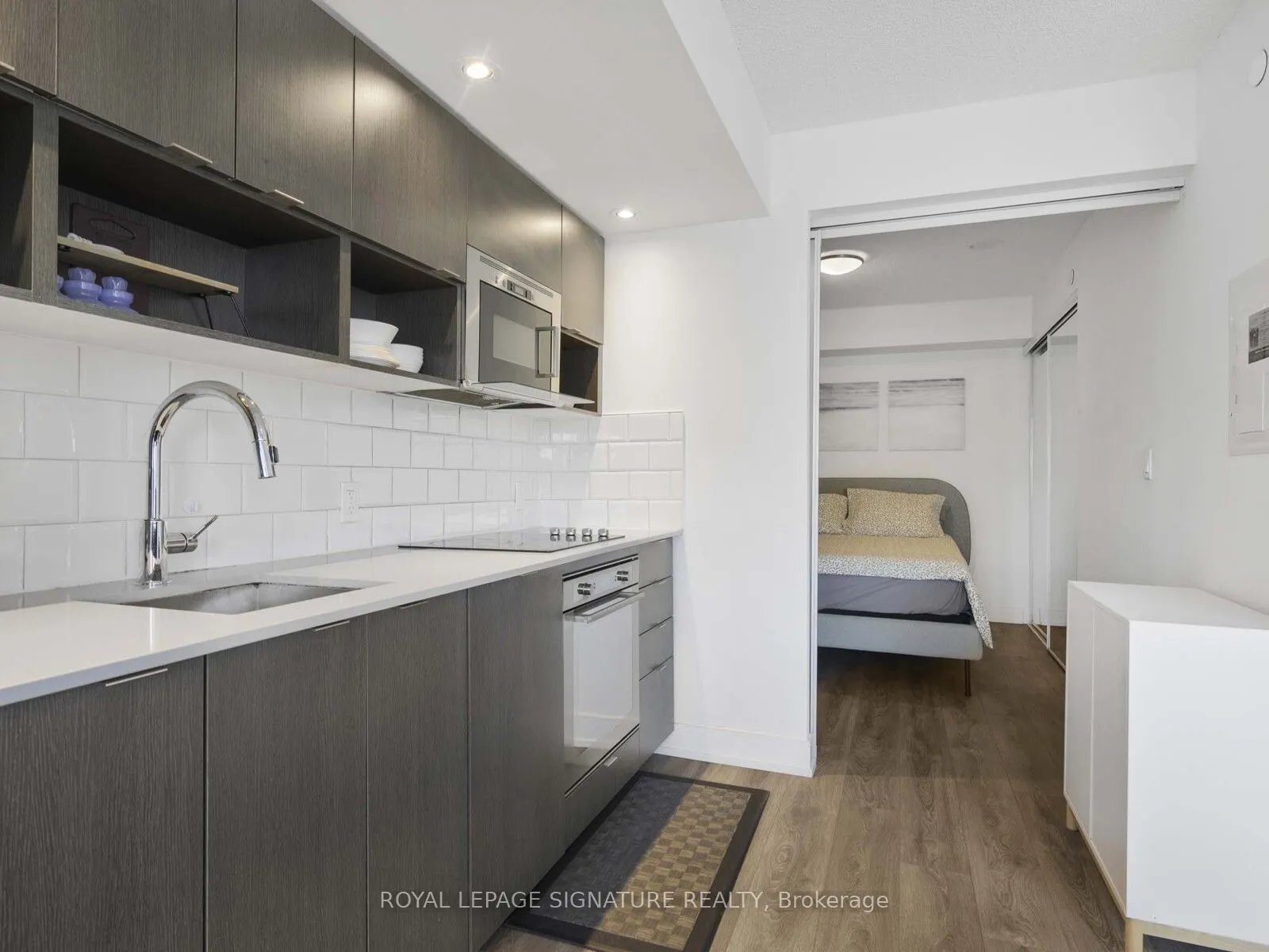 89 McGill Street, #1912