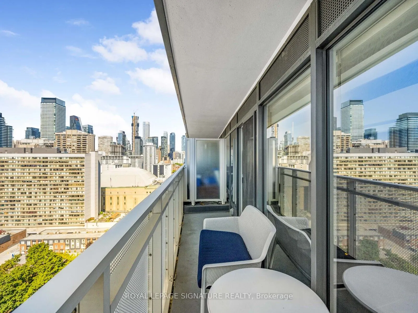89 McGill Street, #1912