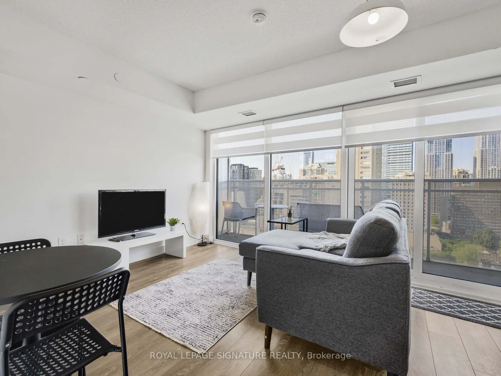 89 McGill Street, #1912