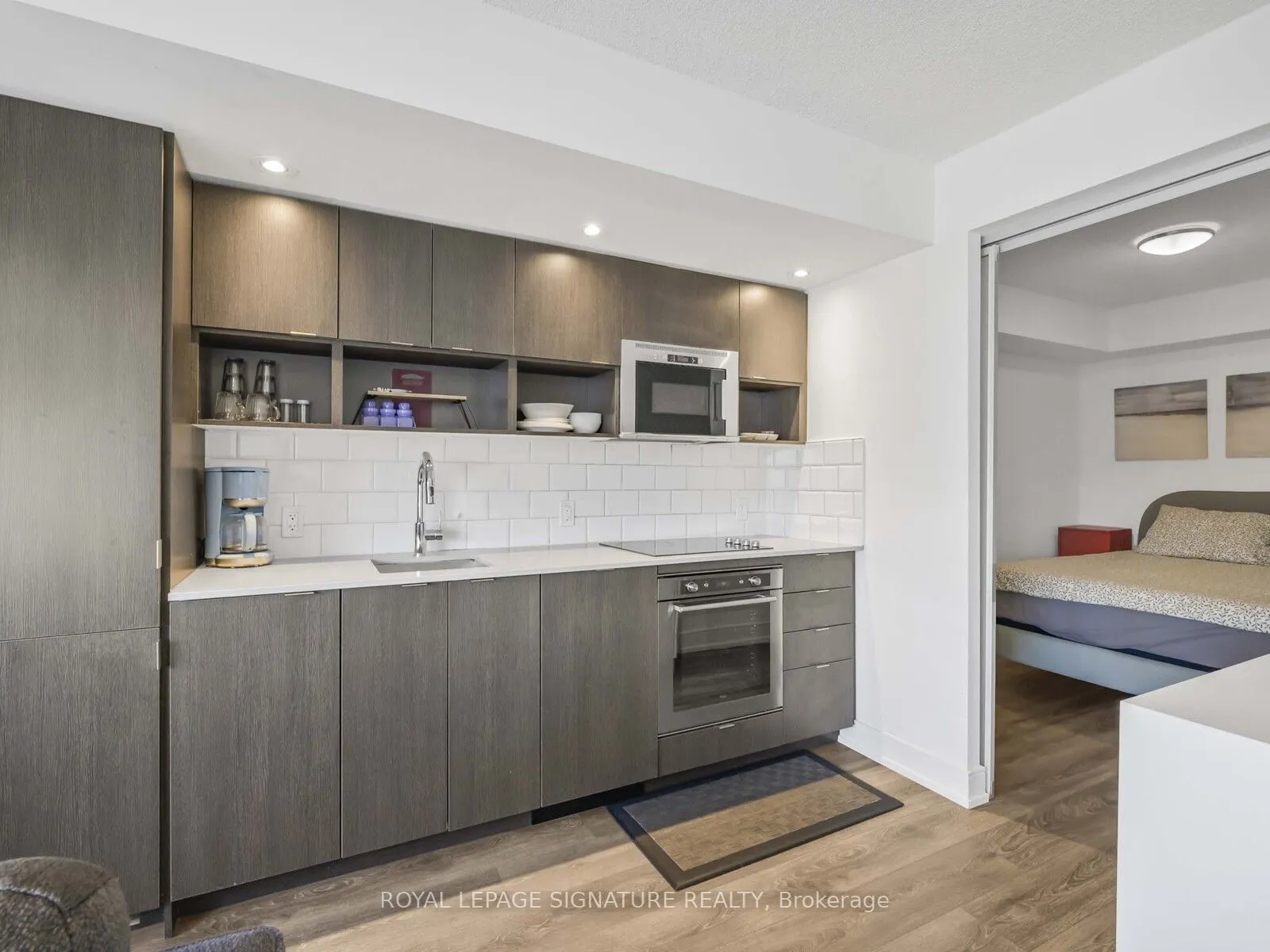 89 McGill Street, #1912