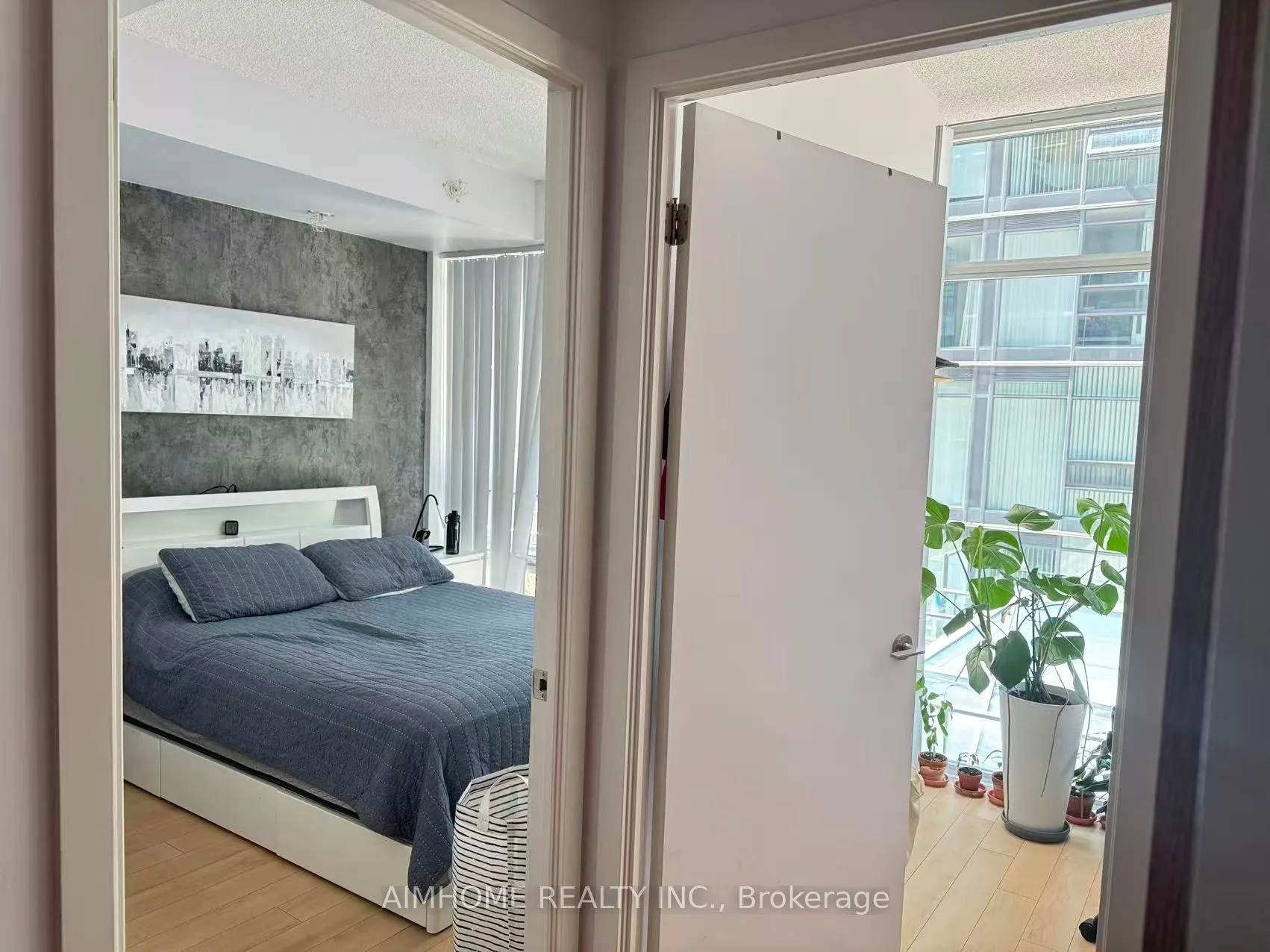 36 Lisgar Street, #809E