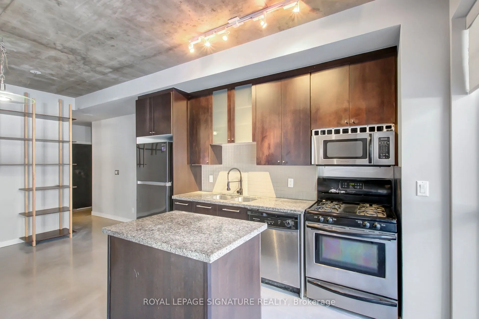 1 Shaw Street, #126