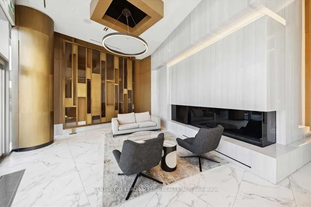 15 Queens Quay E, #1407