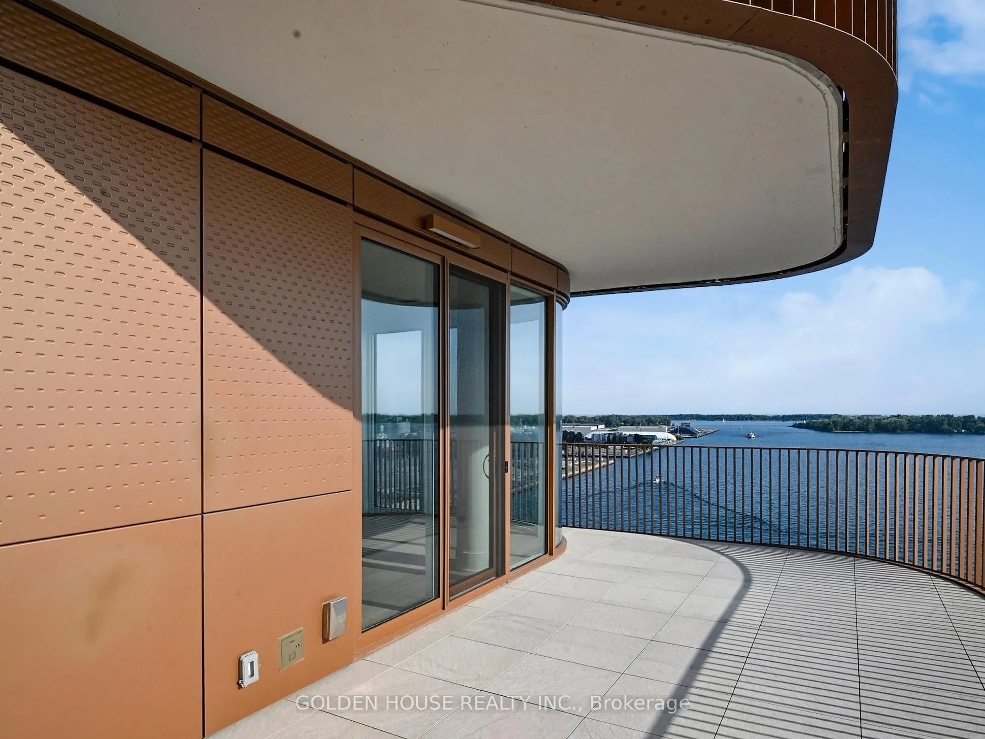 155 Merchants' Wharf, #1112