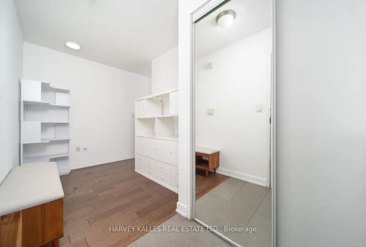 15 Fort York Boulevard
